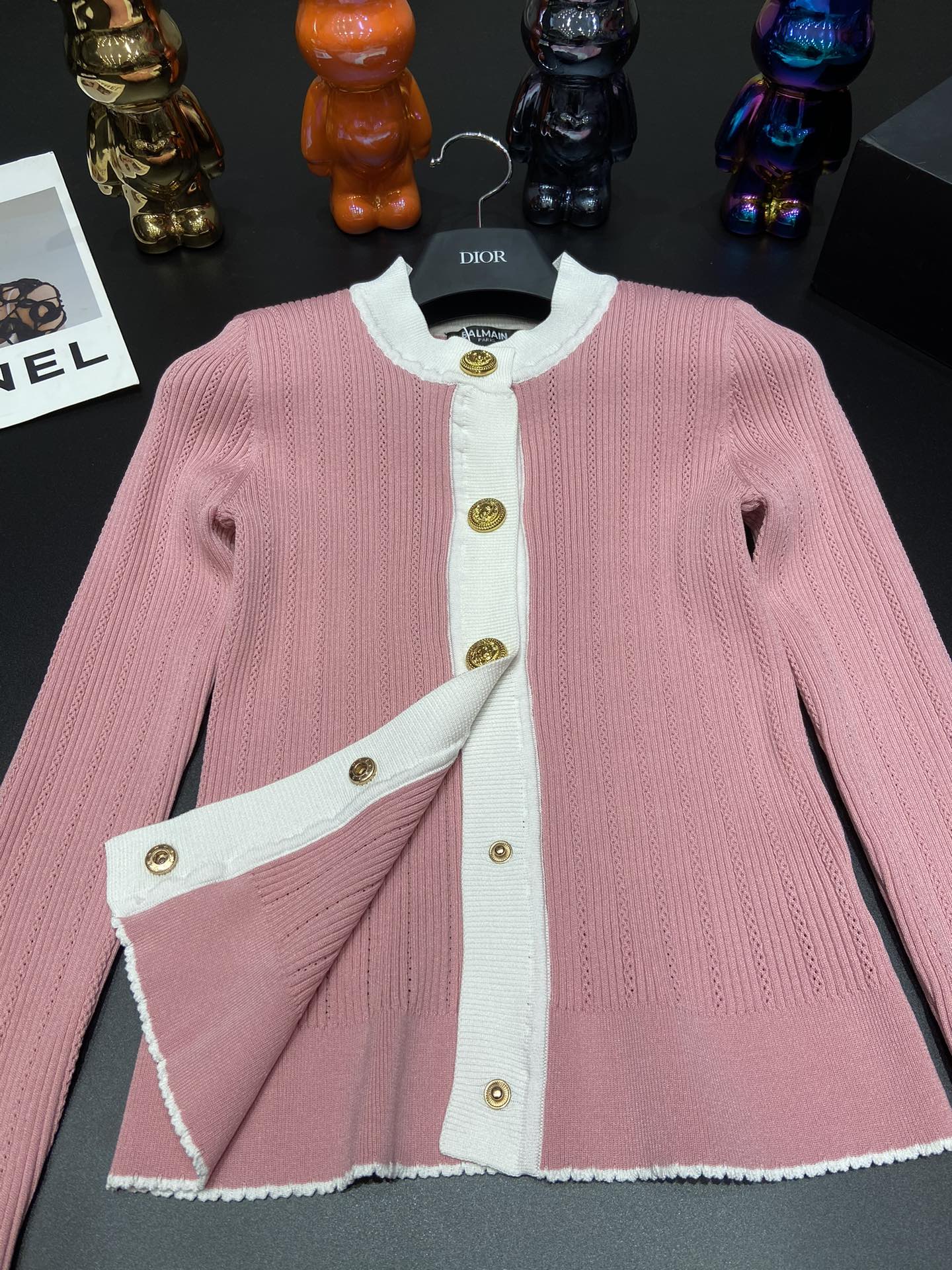Bagsaaa Balmain Pink Gold Button Cardigan