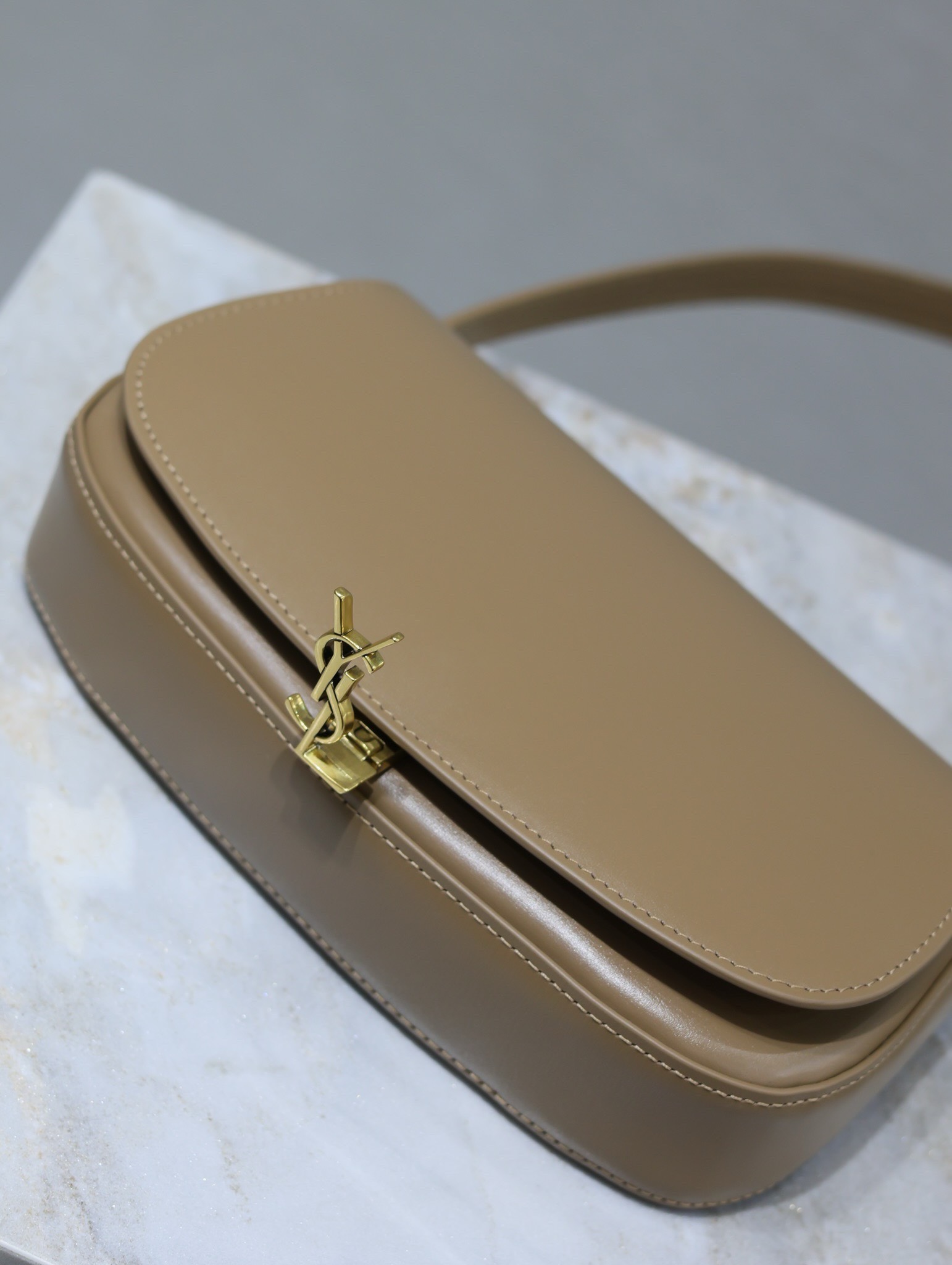 Bagsaaa Y51 Mini Voltaire In Box Sa1nt Lau*nt 779642 Beige - 21 X 11 X 4.5 CM