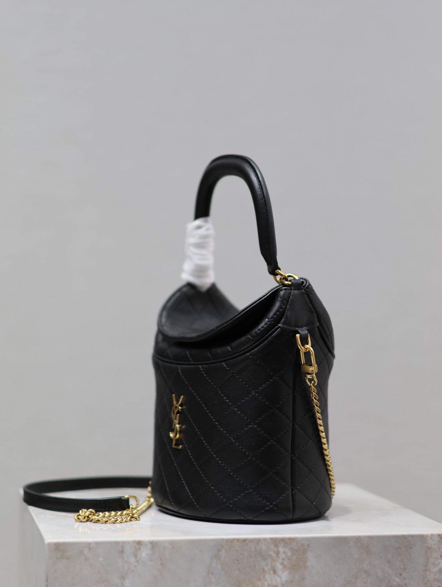Bagsaaa YSSL Gaby Bucket Black Bag - 19x17x15cm