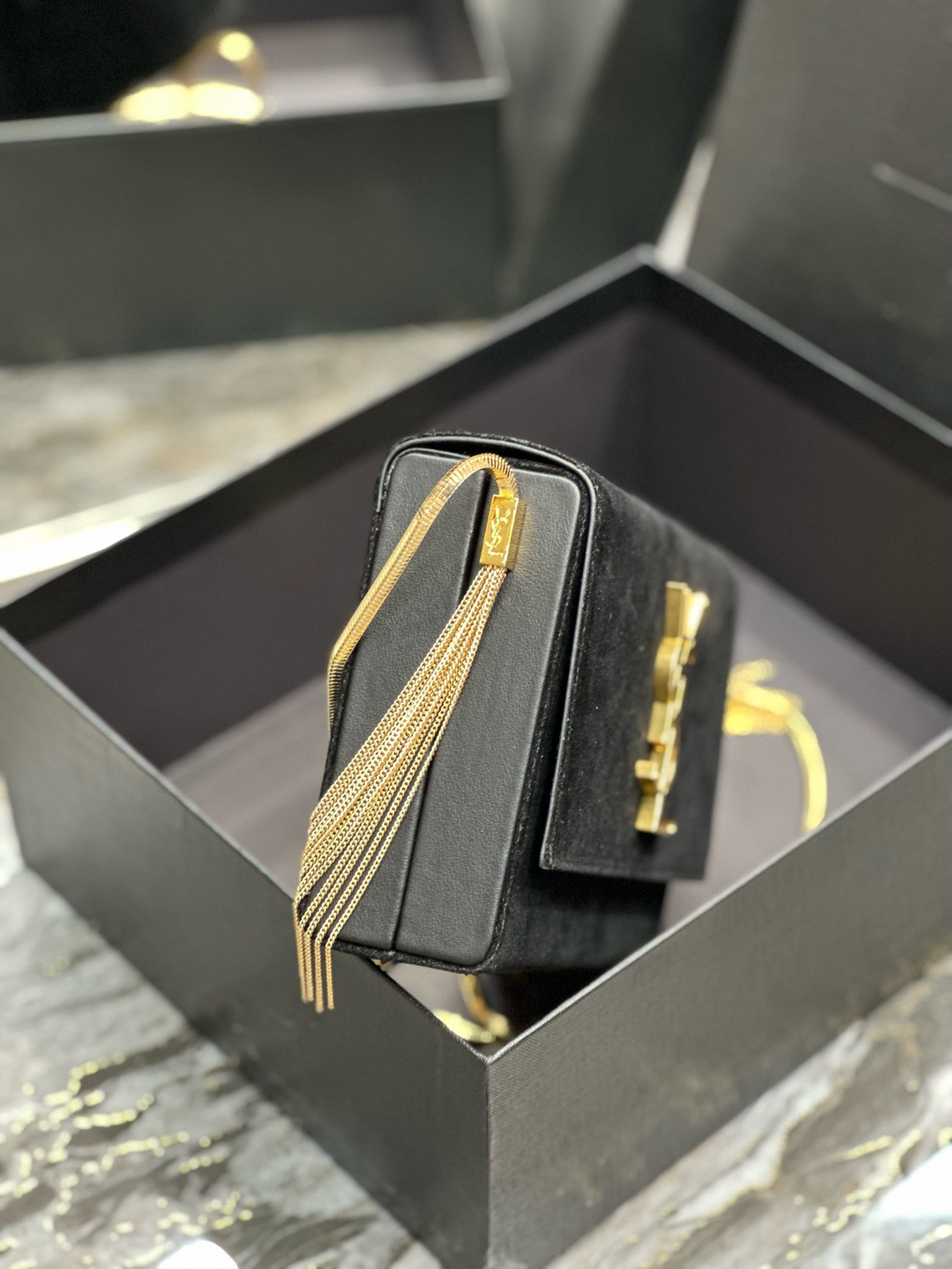 Bagsaaa Y51 Kate Box Bag Velvet Leather - 18x14x5.5cm