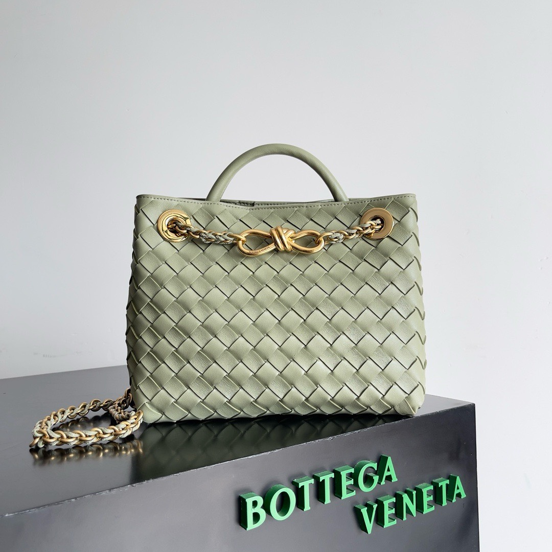 BAGSAAA B0tt*ga VENETE SMALL ANDIAMO LEATHER TOP HANDLE BAG 25CM