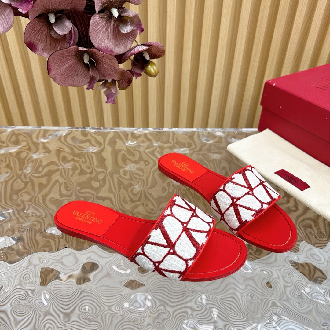 Bagsaaa Va1e*ntin0 Garavani Toile Iconographe Sandals Red/White