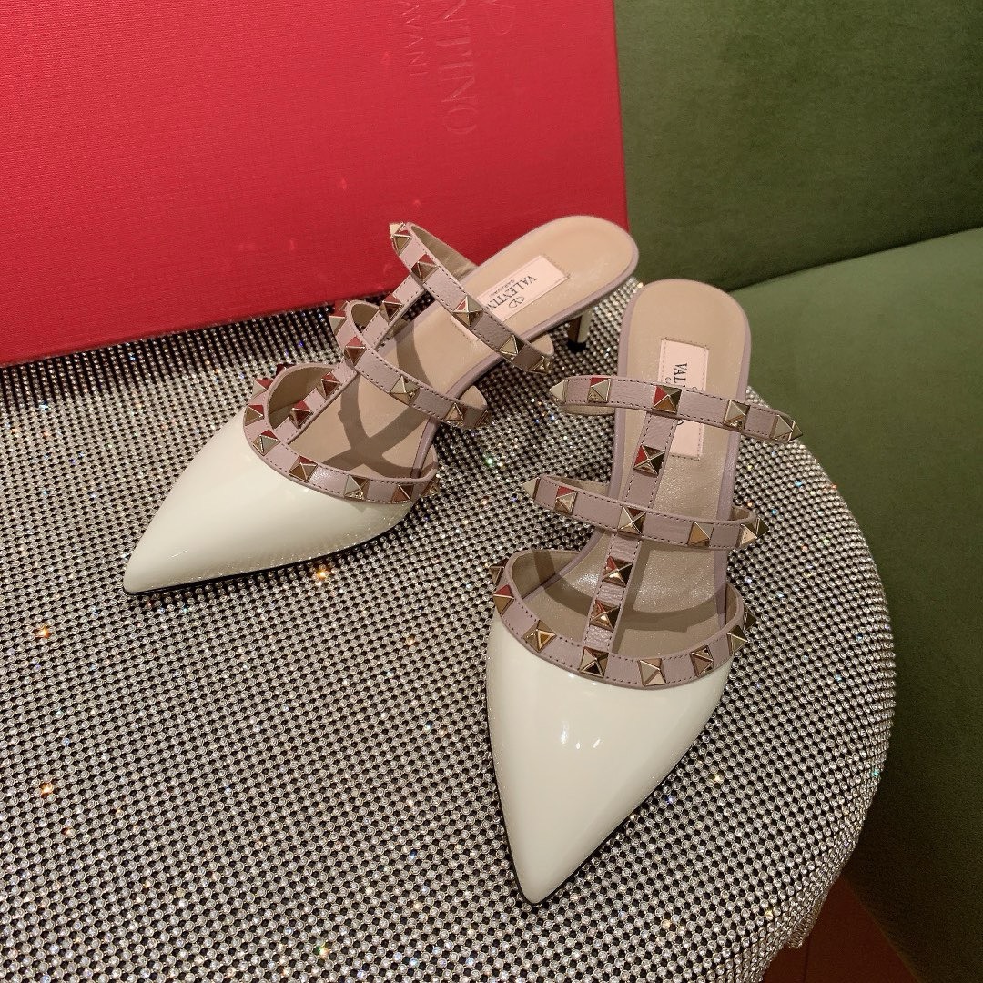 Bagsaaa Va1e*ntin0 GARAVANI Rockstud mules
