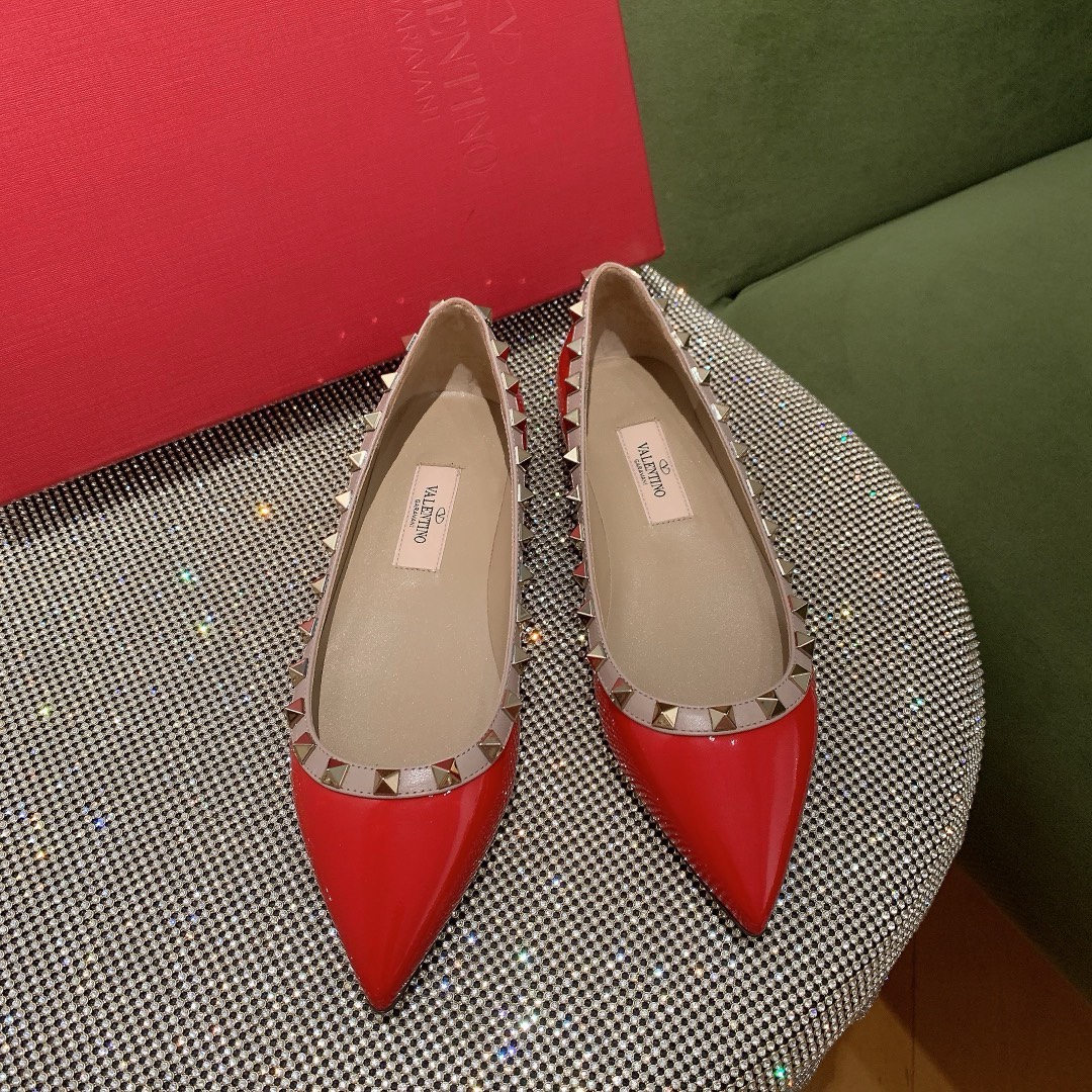 Bagsaaa Va1e*ntin0 Garavani Ballet flats