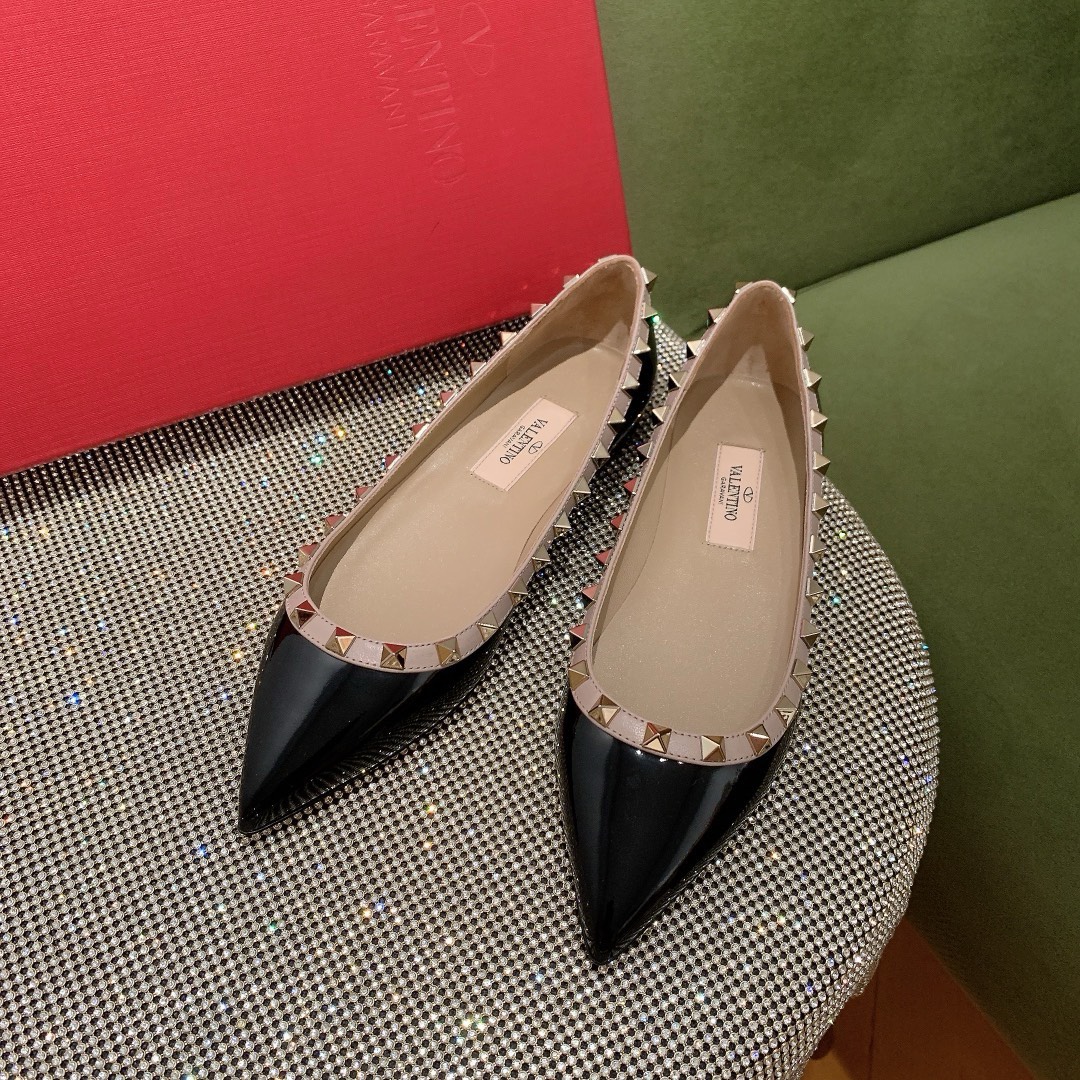 Bagsaaa Va1e*ntin0 Garavani Ballet flats