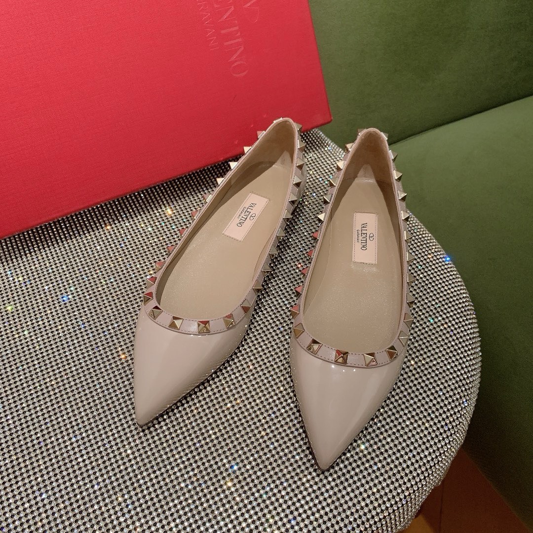 Bagsaaa Va1e*ntin0 Garavani Ballet flats