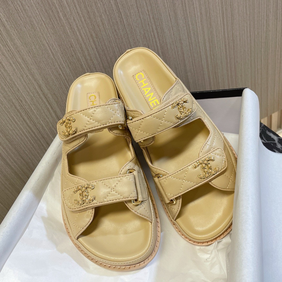 Bagsaaa Ch**el Dad Flat Slides Beige Leather