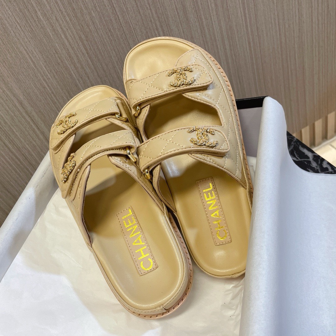 Bagsaaa Ch**el Dad Flat Slides Beige Leather