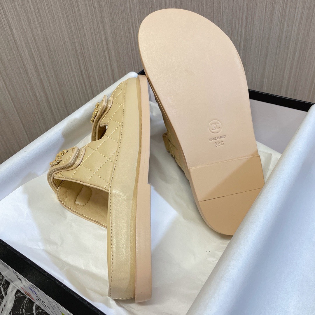 Bagsaaa Ch**el Dad Flat Slides Beige Leather