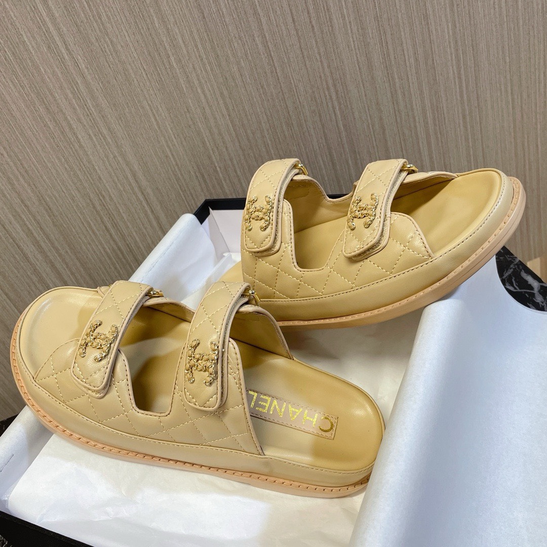 Bagsaaa Ch**el Dad Flat Slides Beige Leather