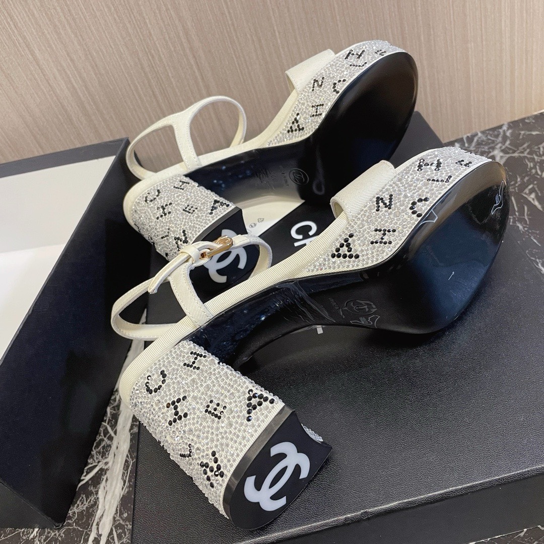 Bagsaaa Ch**el Heels Sandals In Silver