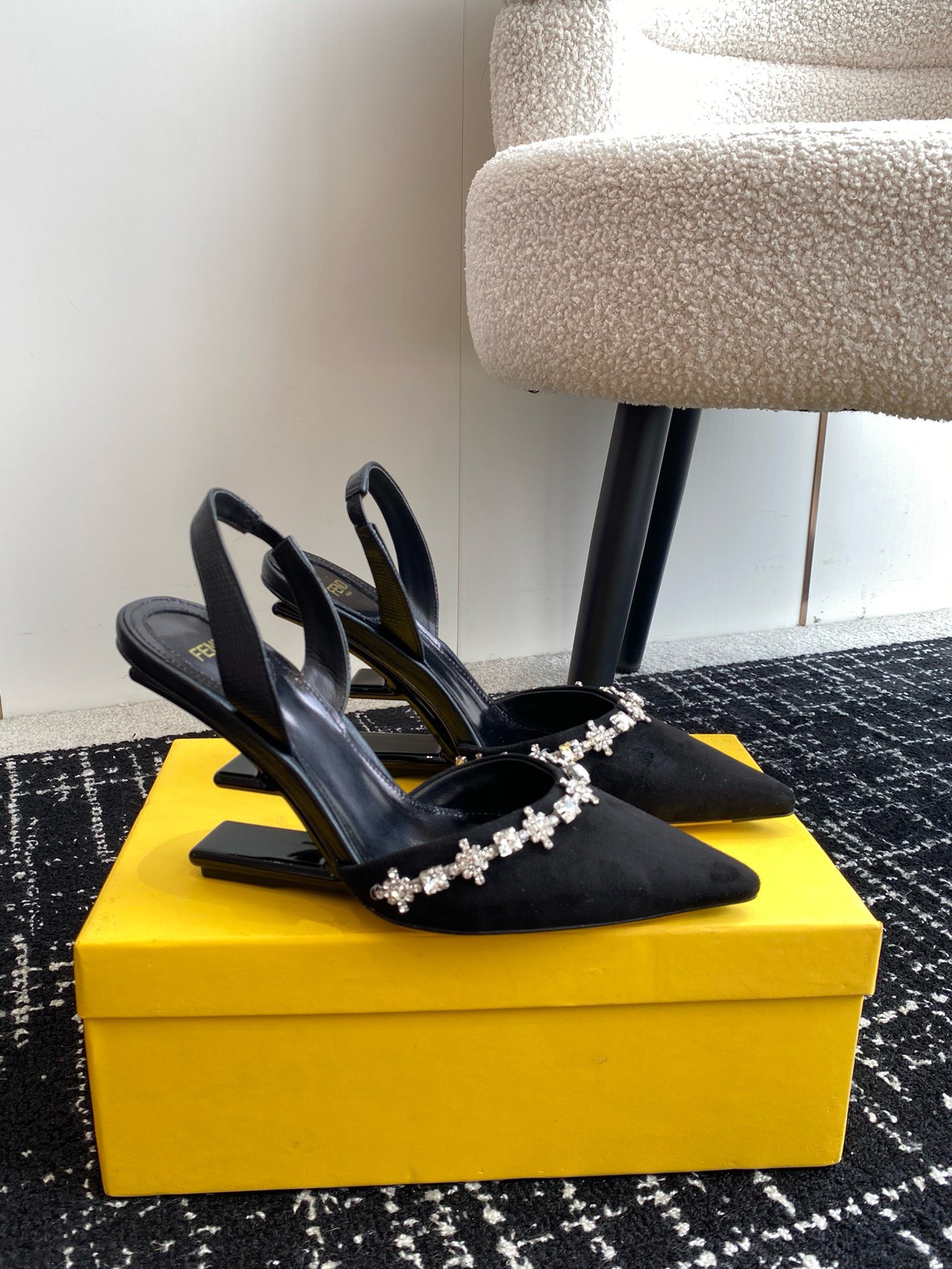 Bagsaaa F**di Frist Slingback In Black Suede Leather
