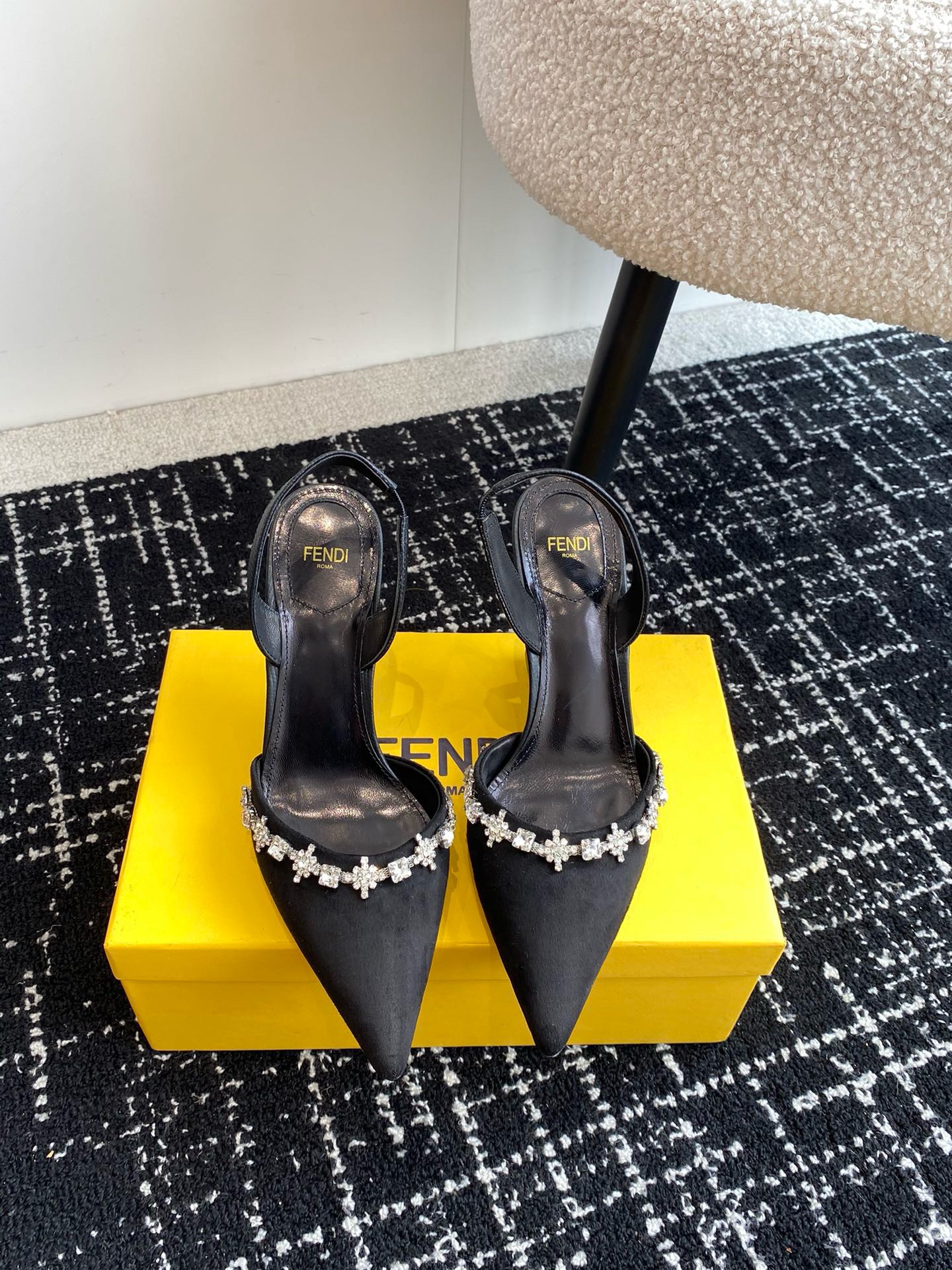 Bagsaaa F**di Frist Slingback In Black Suede Leather