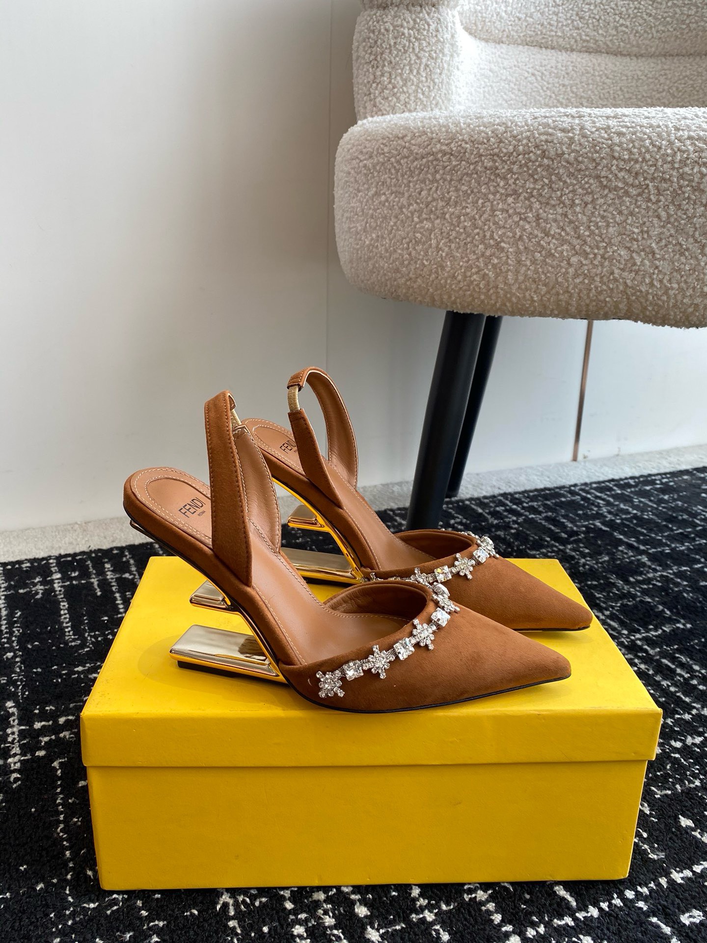 Bagsaaa F**di Frist Slingback In Brown Suede Leather