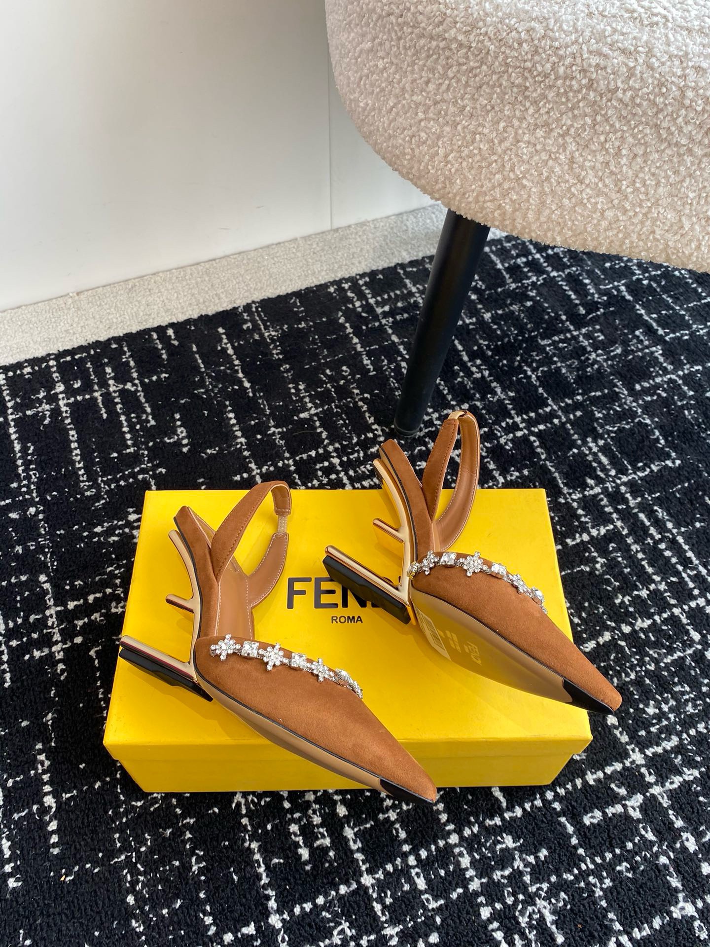 Bagsaaa F**di Frist Slingback In Brown Suede Leather