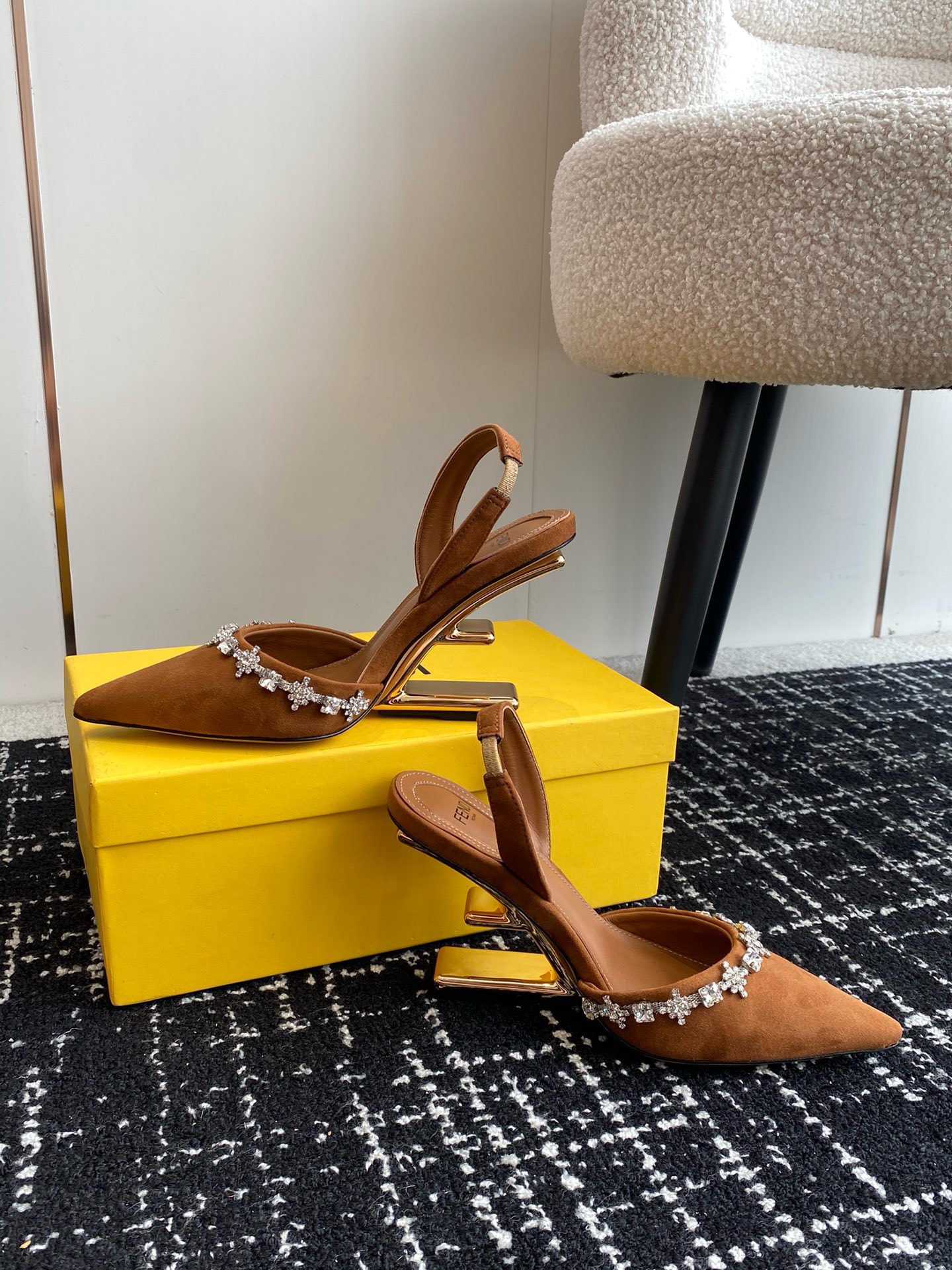 Bagsaaa F**di Frist Slingback In Brown Suede Leather