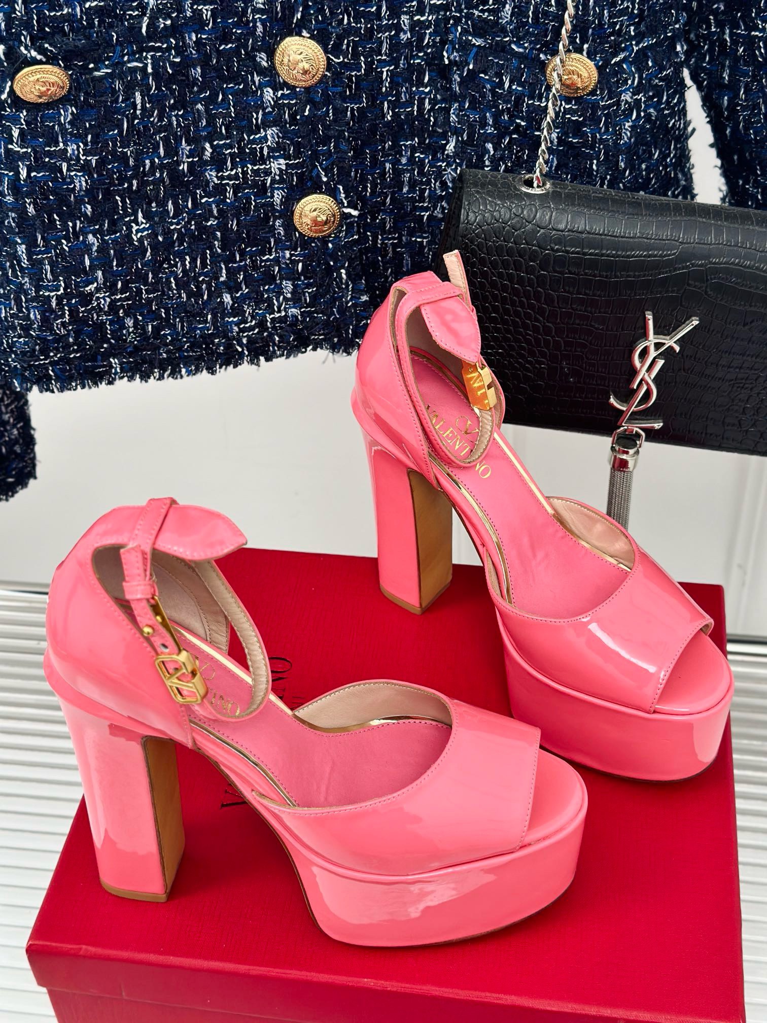 Bagsaaa Va1e*ntin0 Patent Leather Pinl Heels