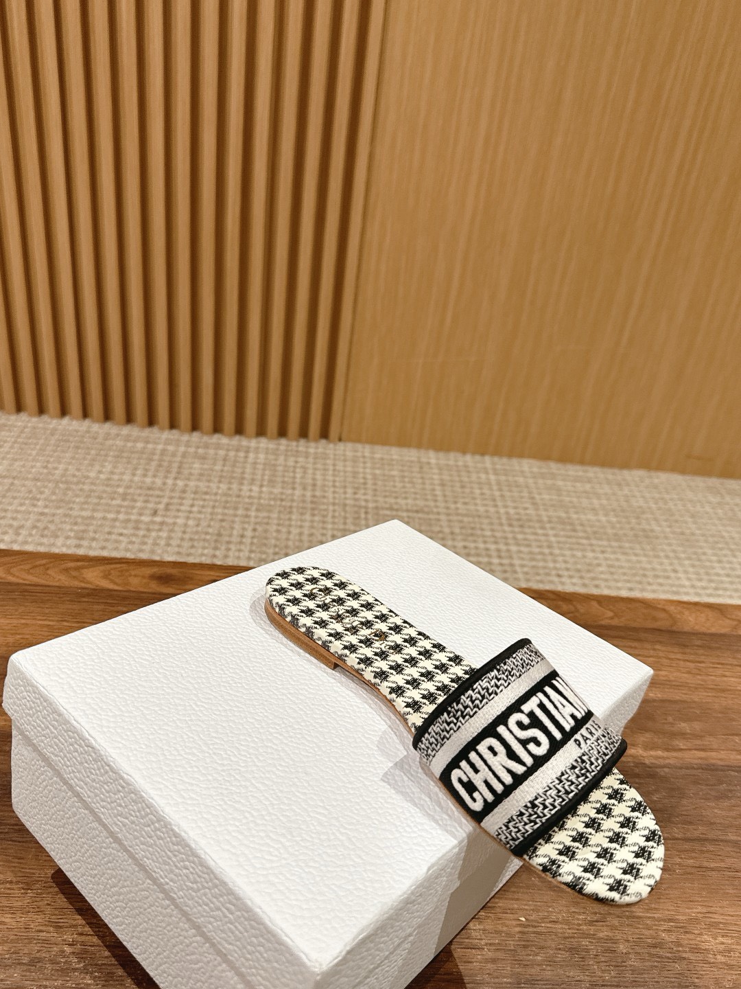 Bagsaaa D10r Dway Heeled Slide Black and White Micro-Houndstooth Embroidered Cotton