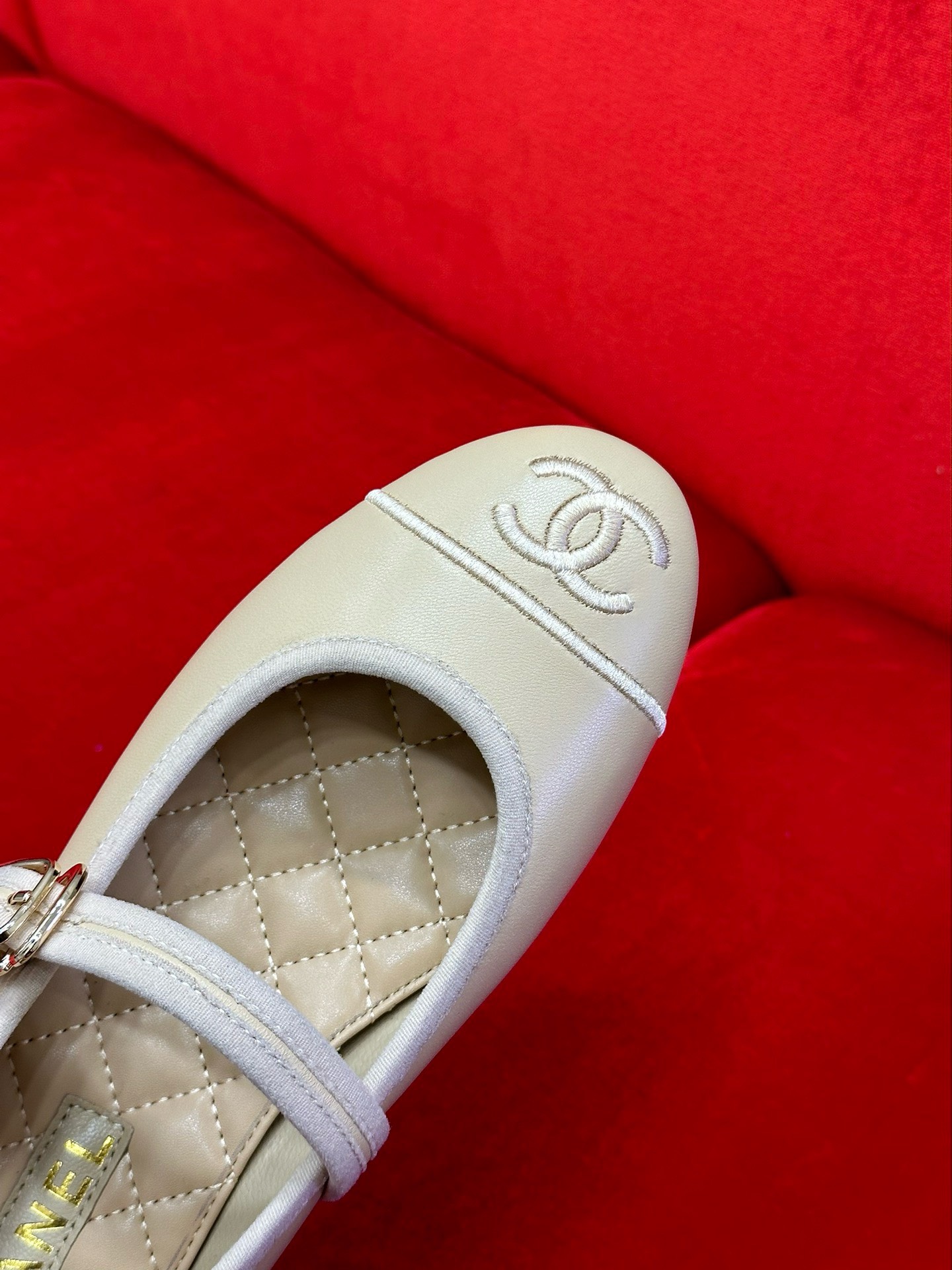 Bagsaaa Ch**el Mary Janes White Lambskin