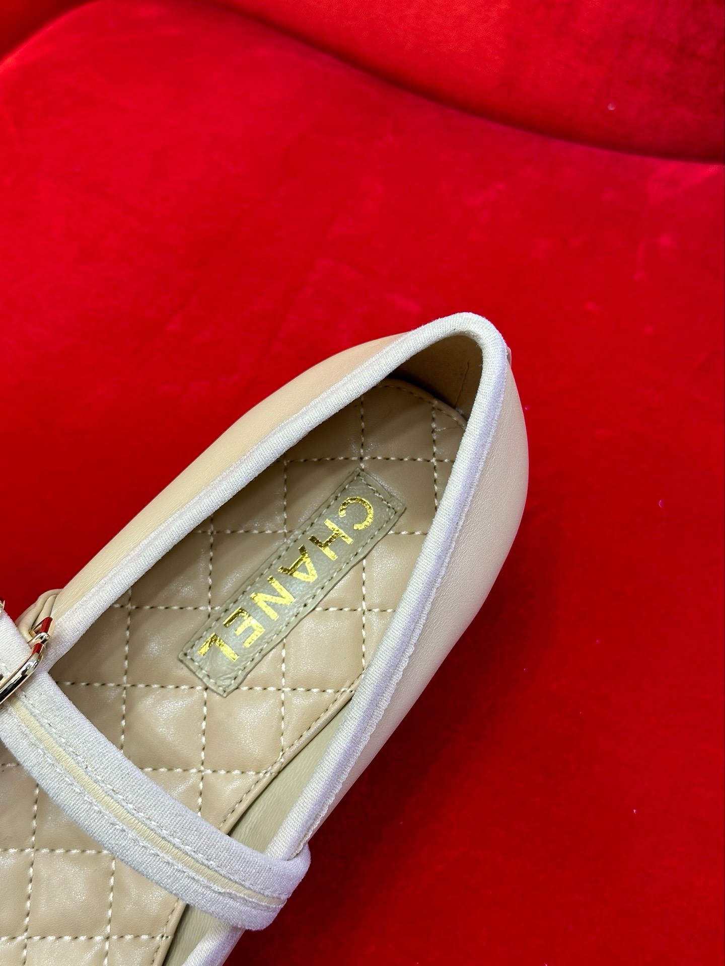 Bagsaaa Ch**el Mary Janes White Lambskin