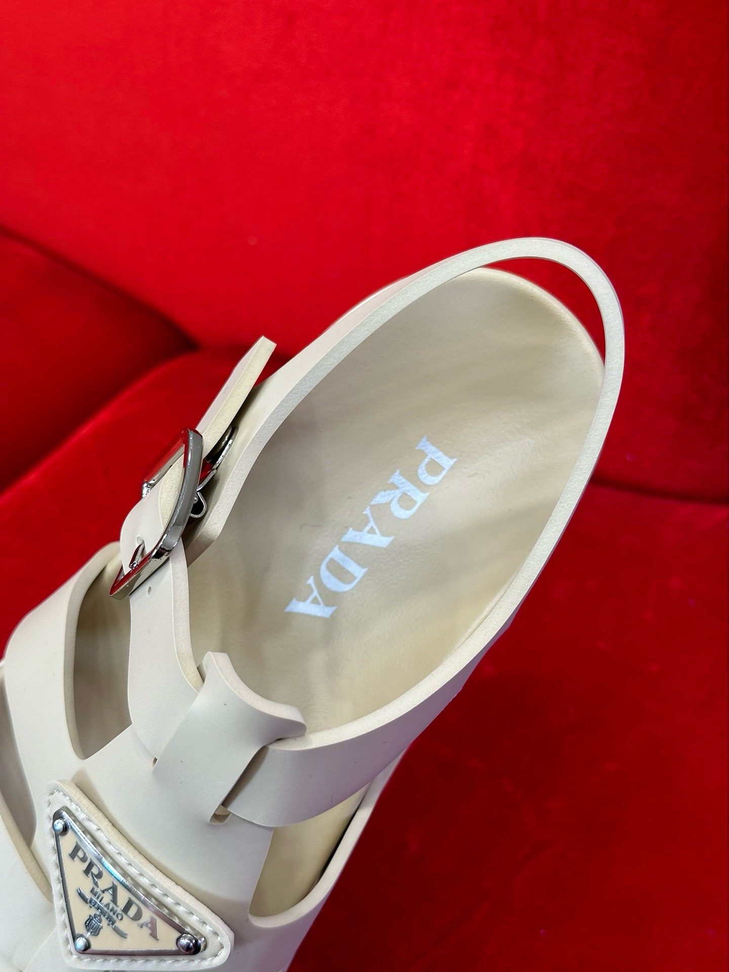 Bagsaaa Pra*a Foam Rubber Sandals In White