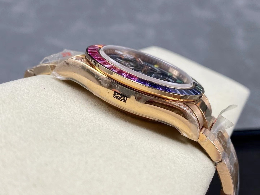 Bagsaaa R01ex Daytona Rainbow D1am0nds Gold Dial 40mm x 15mm