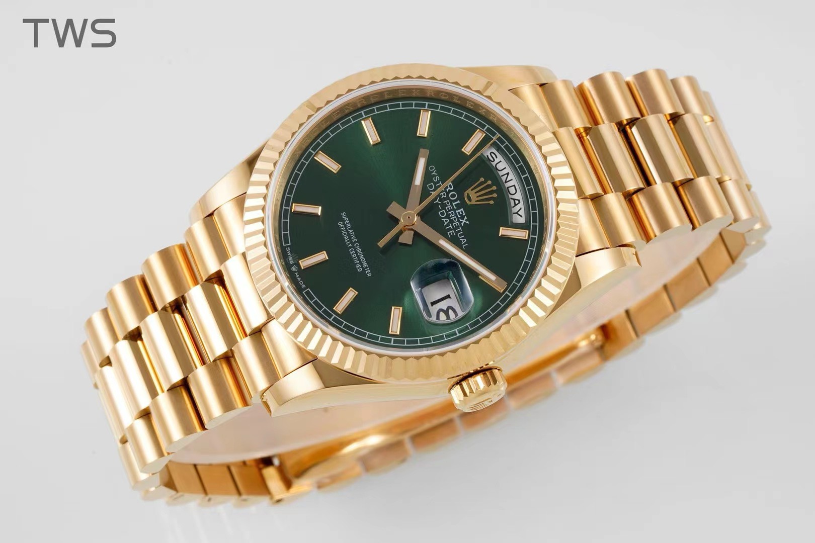 Bagsaaa R01ex Day-Date 36mm Gold Green Dial