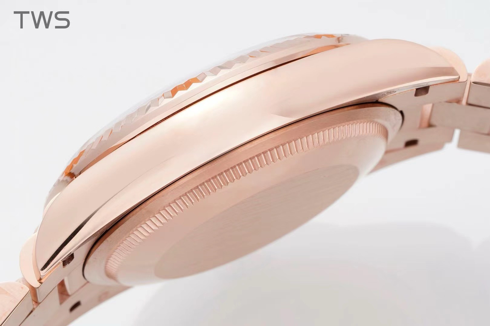Bagsaaa R01ex Watch Day-Date 36 Rose Gold White Dial