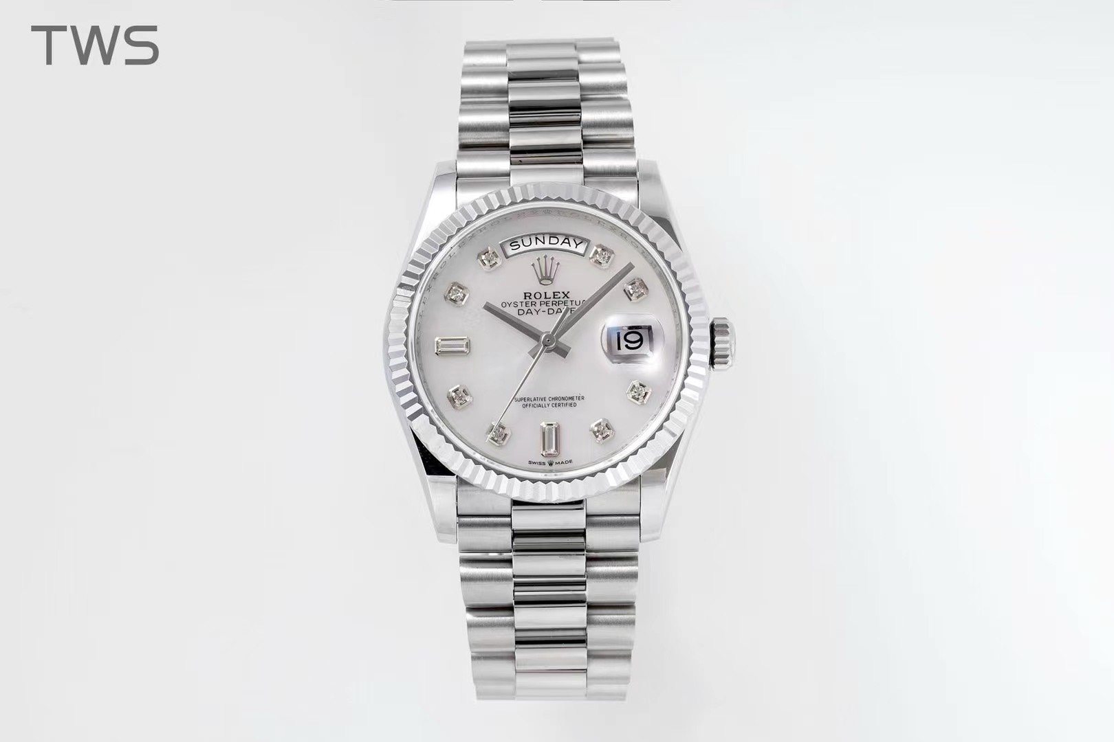 Bagsaaa R01ex Watch Day-Date 36mm Silver White Dial