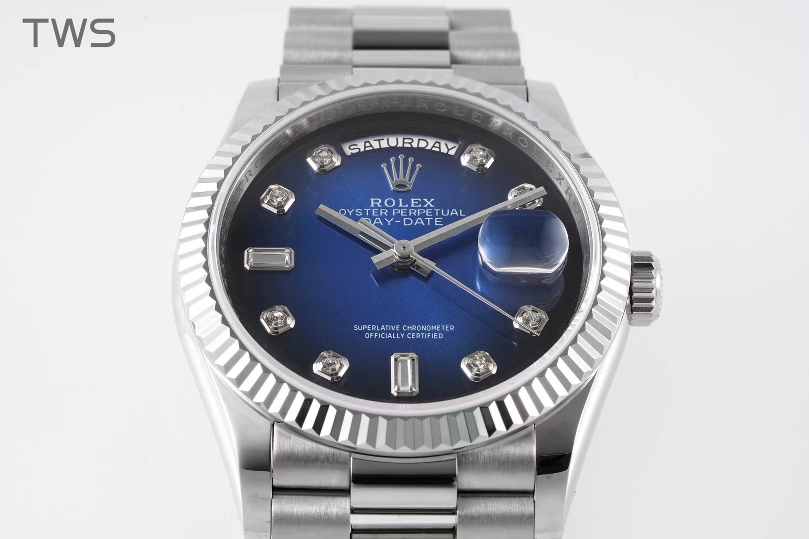 Bagsaaa R01ex Watch Day-Date 36 Silver Blue Dial