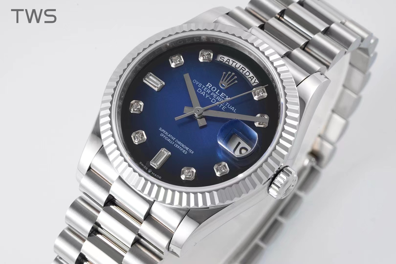 Bagsaaa R01ex Watch Day-Date 36 Silver Blue Dial