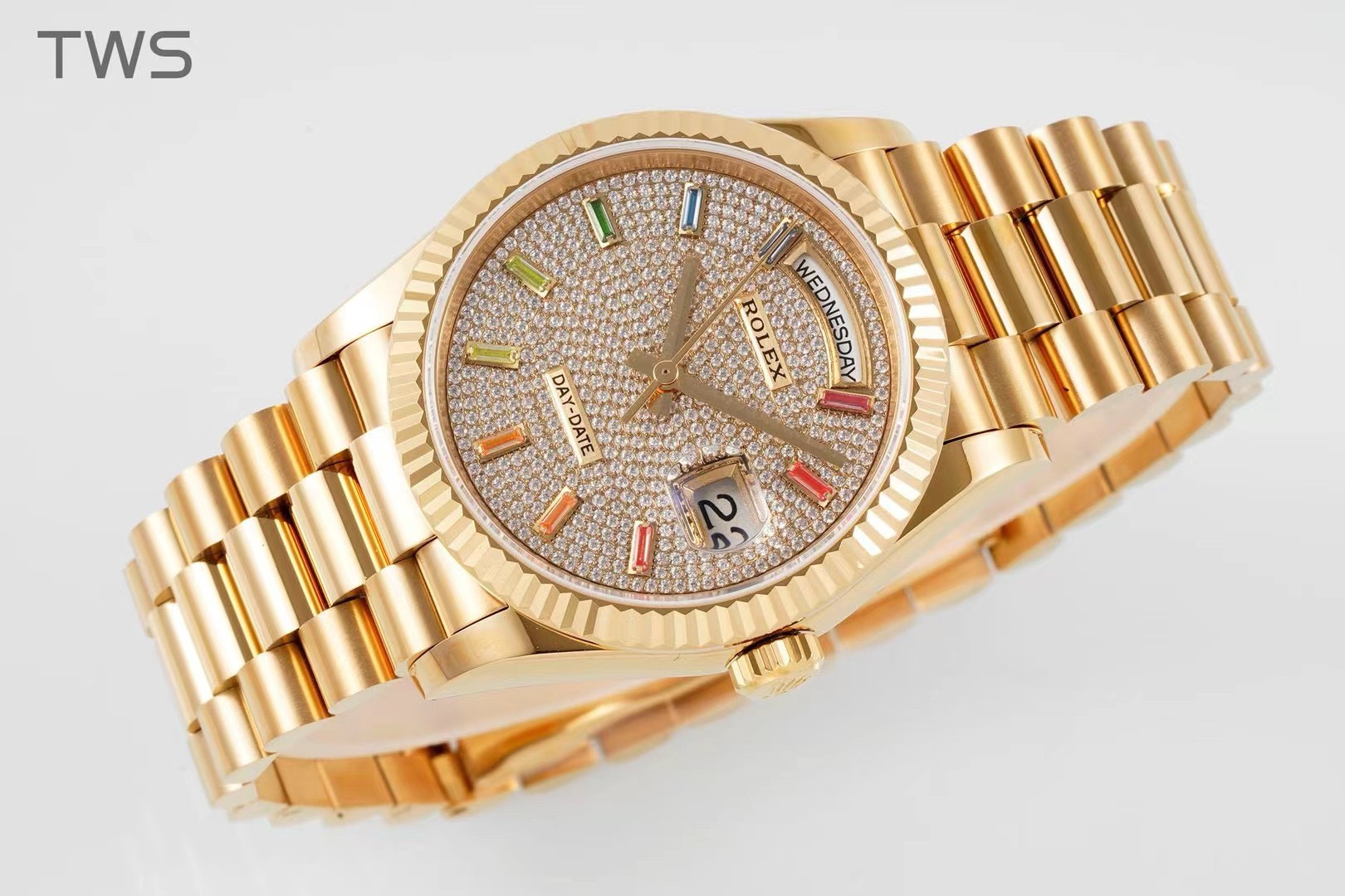 Bagsaa R01ex Watch Day-Date 36 18ct Yellow Gold Pave Factory Rainbow Sapphire