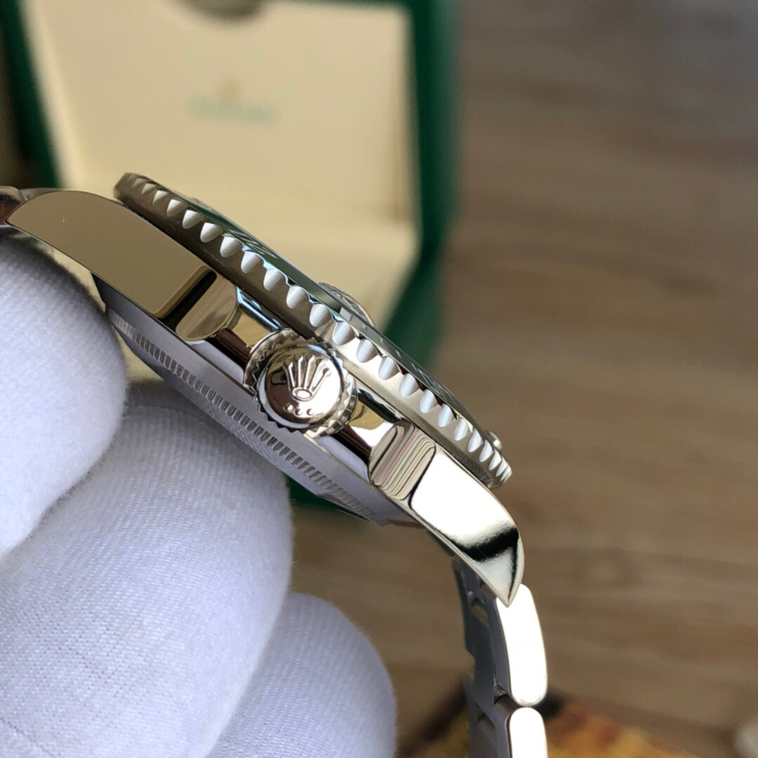 Bagsaaa R01ex SUBMARINER DATE HULK