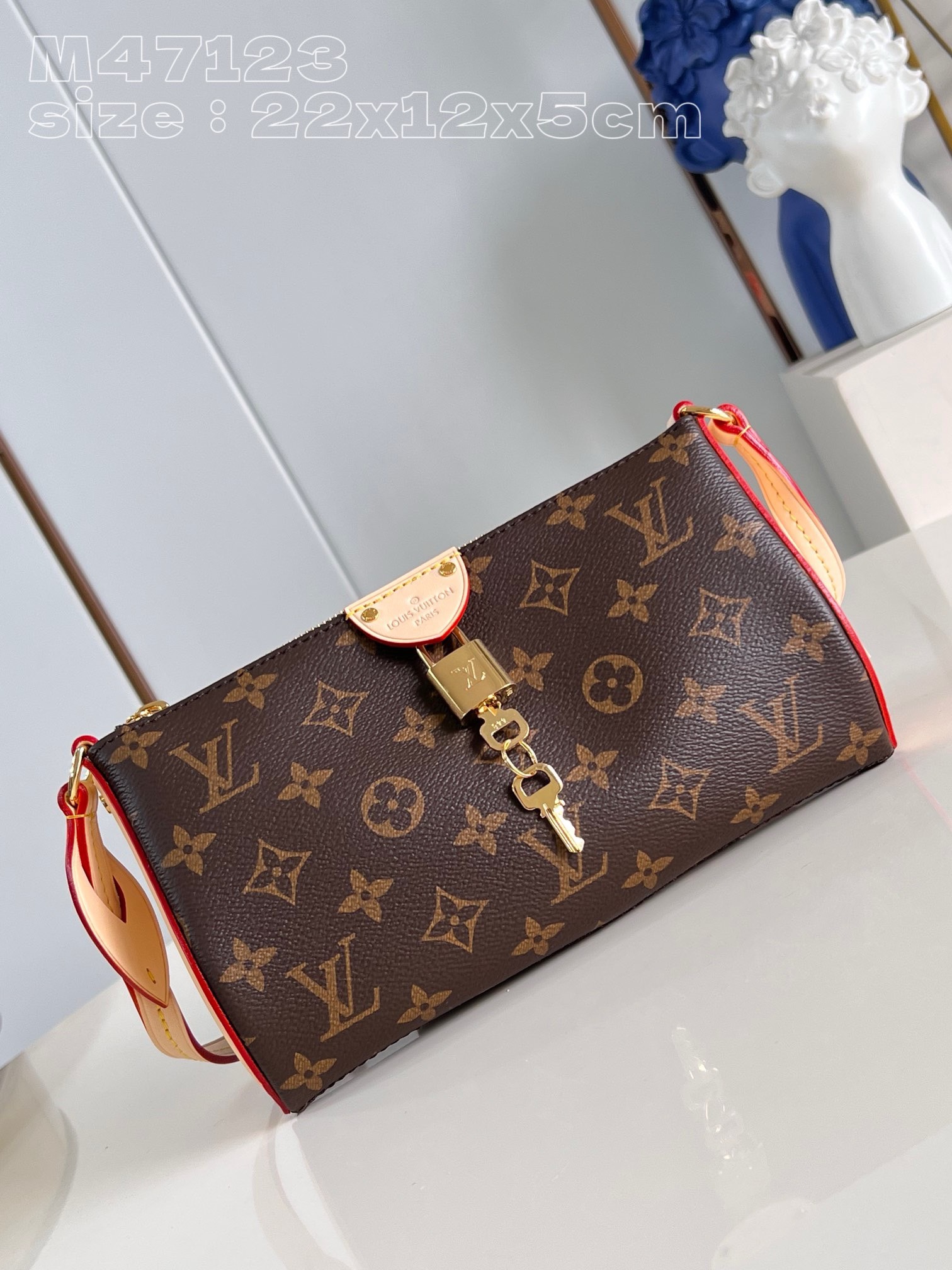 Bagsaaa L0vis Vvtt0n Pochette Tirette Shoulder Bag - 22 x 12 x 5.5 cm