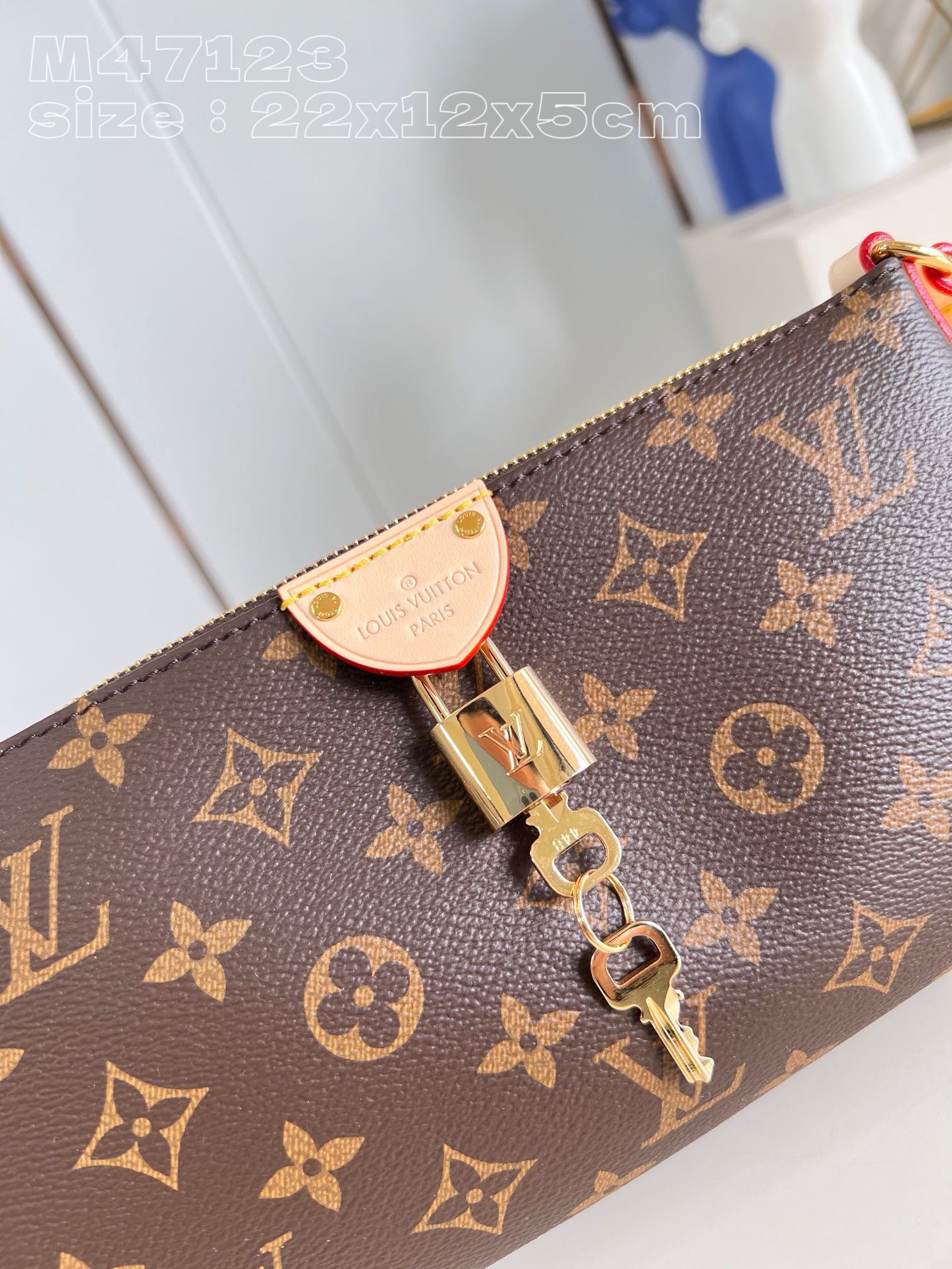 Bagsaaa L0vis Vvtt0n Pochette Tirette Shoulder Bag - 22 x 12 x 5.5 cm