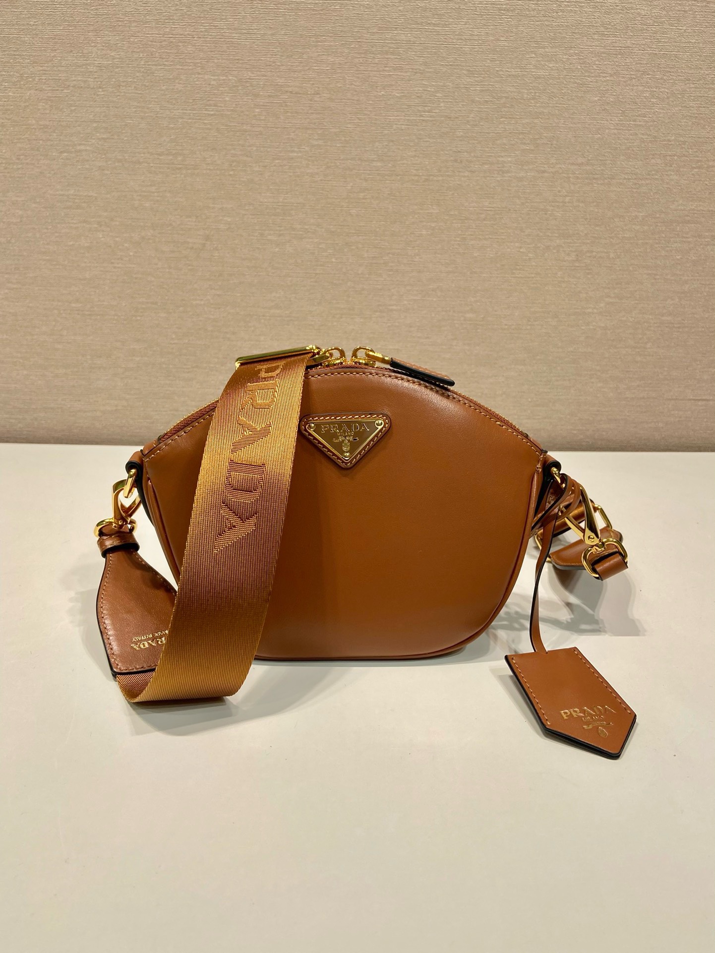 Bagsaaa Pra*a Leather mini shoulder bag Caramel - 18x15x8cm