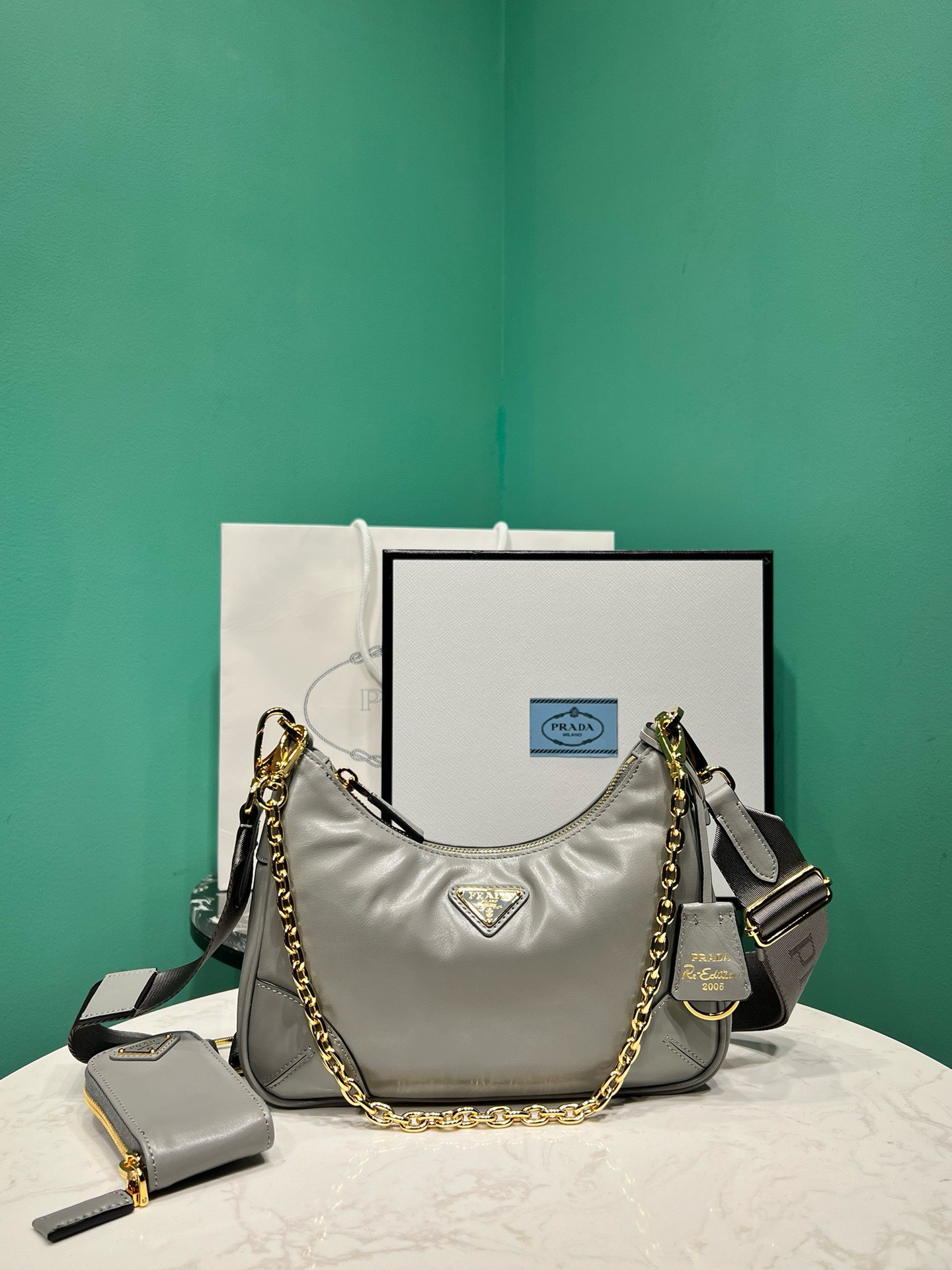Bagsaaa Pra*a RE-Edition 2005 Smooth Leather Shoulder Bag In Grey - 23x17x605cm
