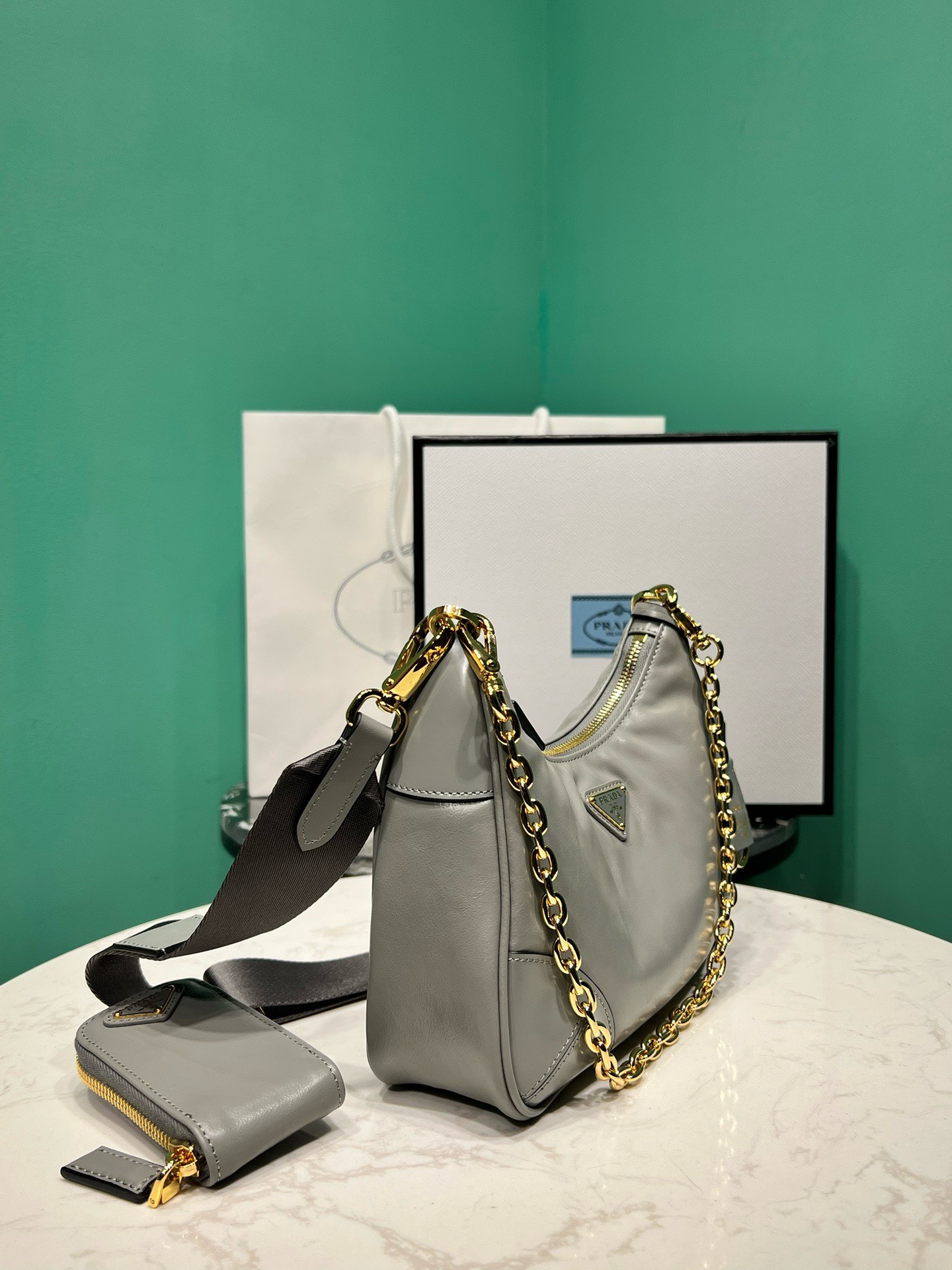 Bagsaaa Pra*a RE-Edition 2005 Smooth Leather Shoulder Bag In Grey - 23x17x605cm