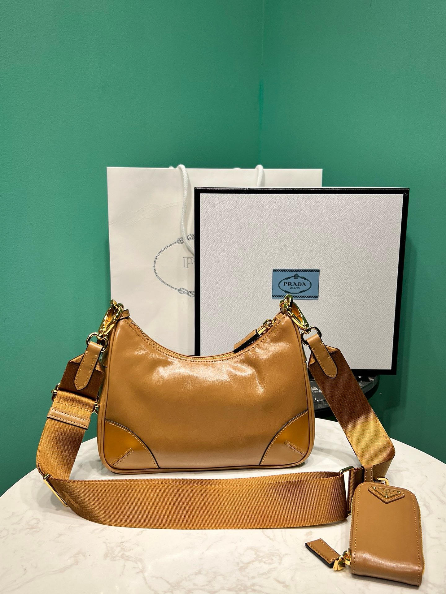 Bagsaaa Pra*a RE-Edition 2005 Smooth Leather Shoulder Bag In Brown - 23x17x605cm