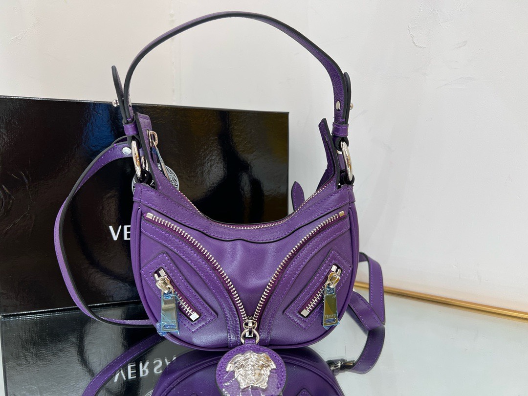 Bagsaaa Versace Repeat Medusa Mini leather shoulder bag in purple - 20x4x13cm
