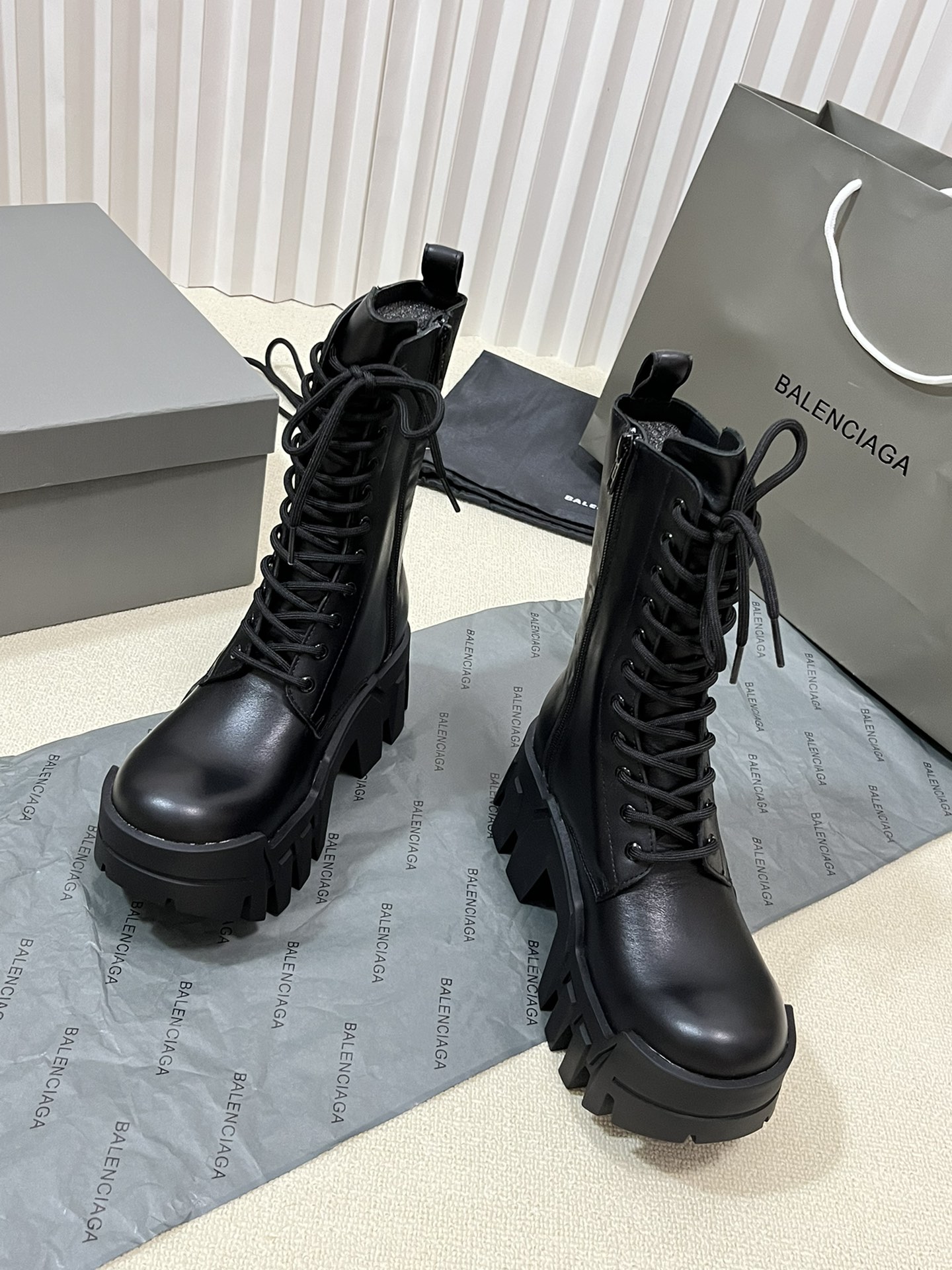 Bagsaaa Ba1en*iaga BULLDOZER lace-up boots