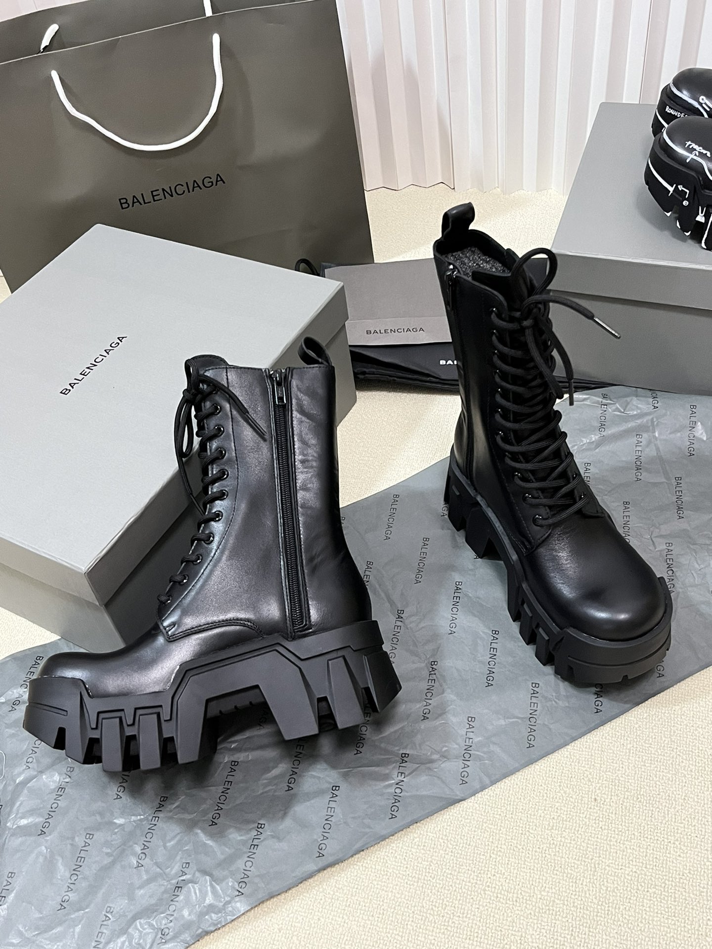 Bagsaaa Ba1en*iaga BULLDOZER lace-up boots