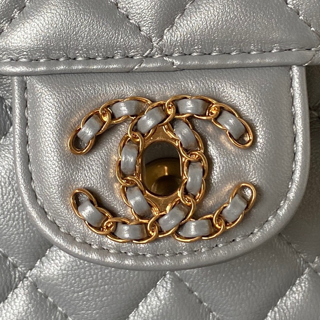 Bagsaaa Ch**el Top Handle 24C Flap Bag in Grey Lambskin - 21cm