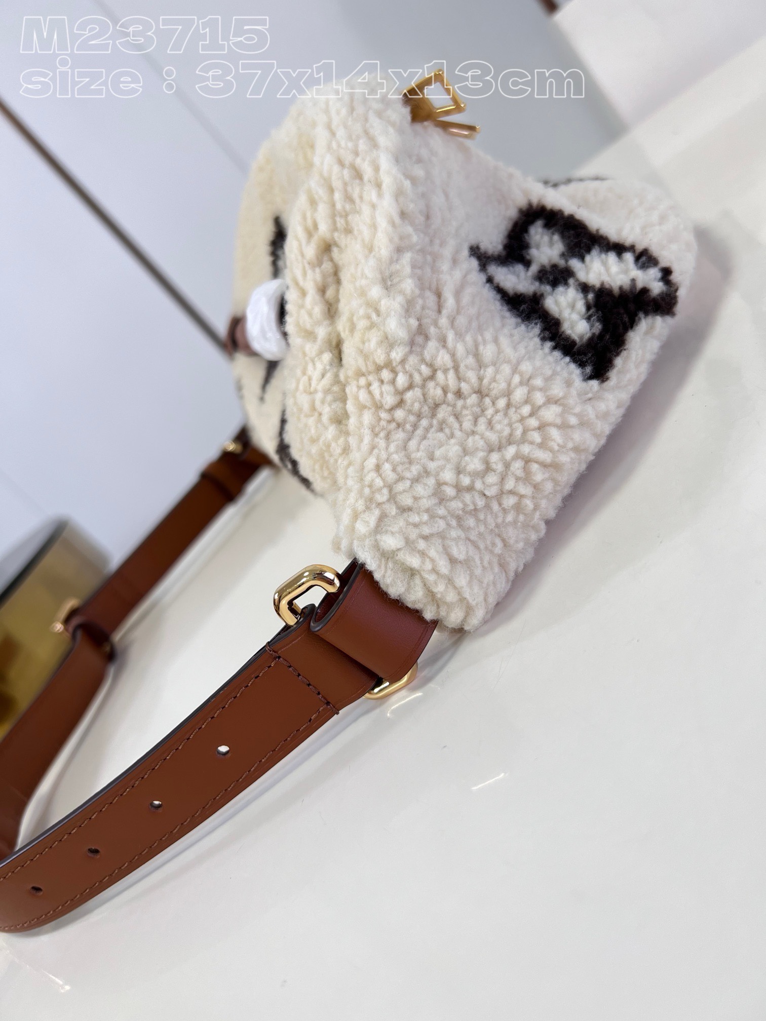 Bagsaaa M23715 L0vis Vvtt0n Bumbag SKI Cream/Brown - 37x14x13cm