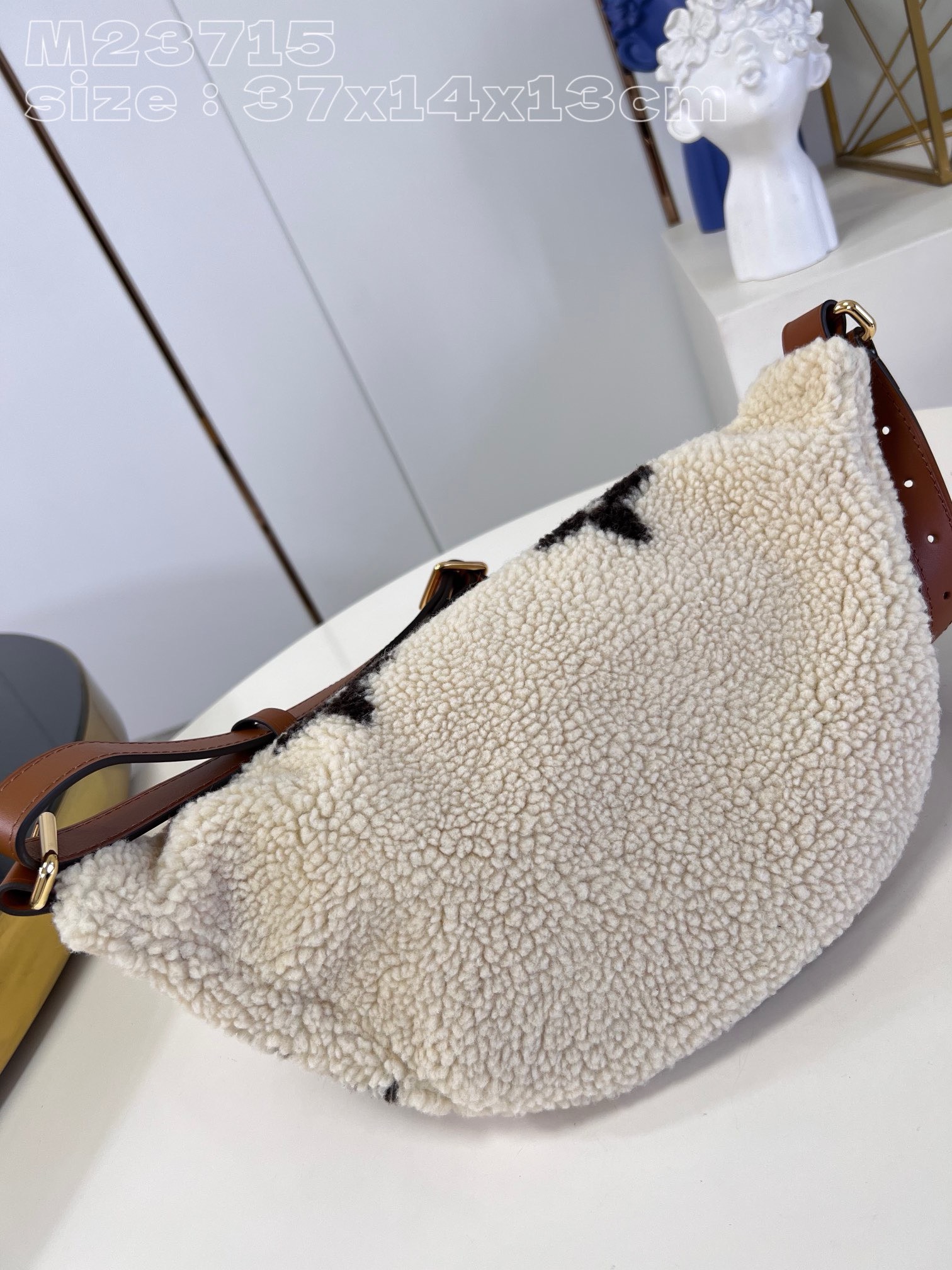 Bagsaaa M23715 L0vis Vvtt0n Bumbag SKI Cream/Brown - 37x14x13cm