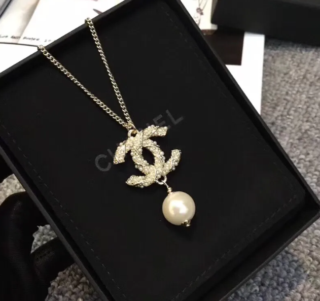 Bagsaaa Ch**el CC Pearl Necklace 02