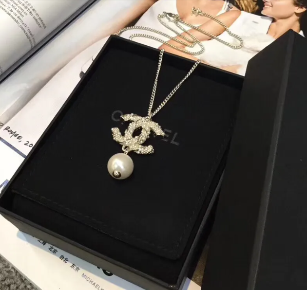 Bagsaaa Ch**el CC Pearl Necklace 02