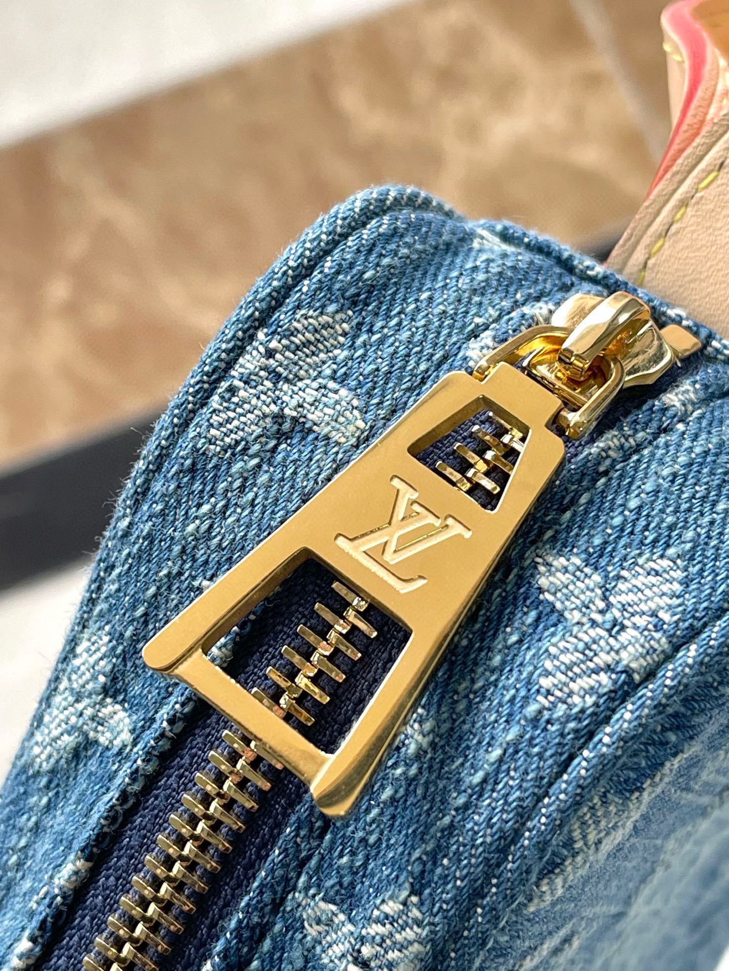 Bagsaaa L0vis Vvtt0n M46856 Croissant MM Denim Blue - 25 x 15 x 5 cm