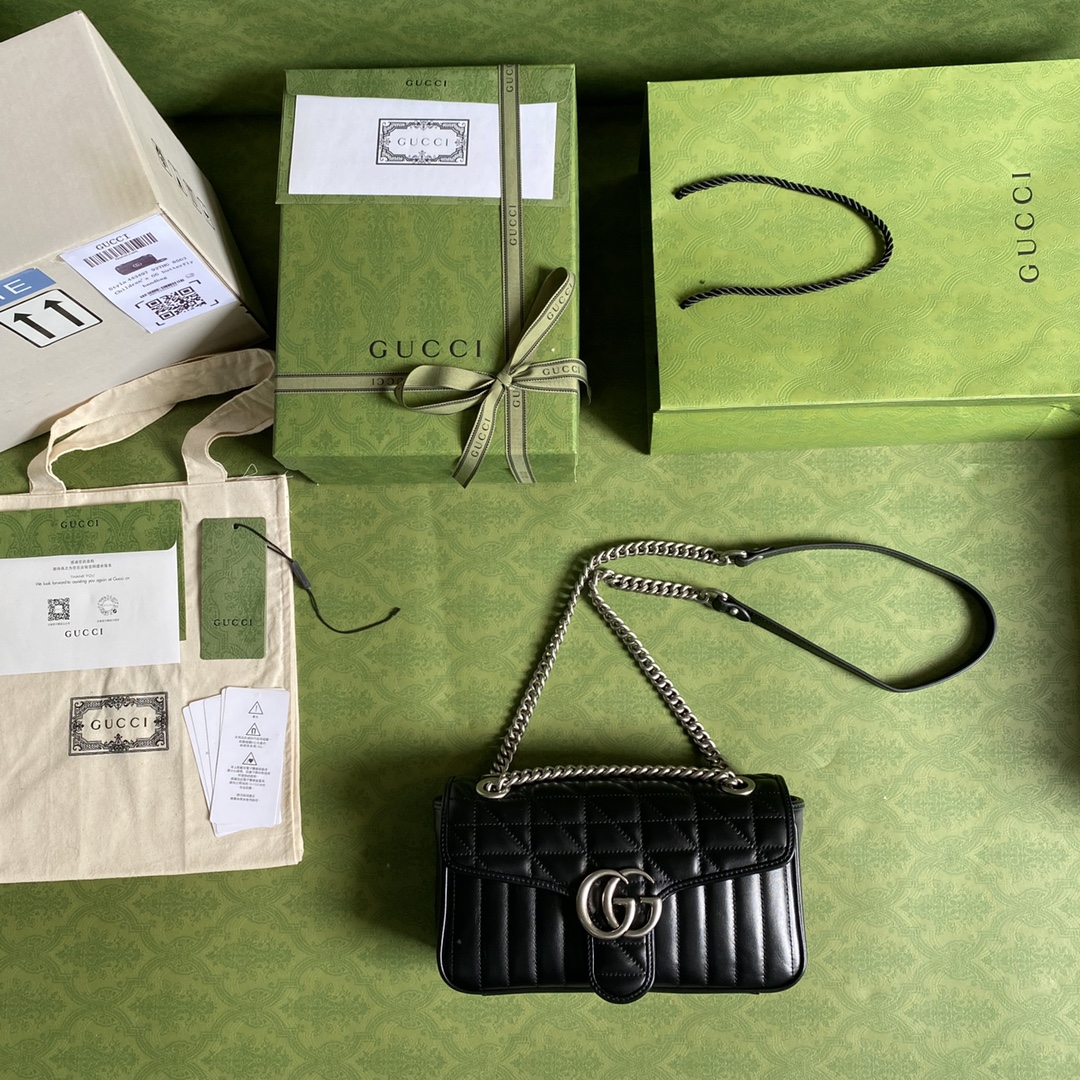 Bagsaaa Gvc*1 GG Marmont Small Shoulder Bag Black&Silver 443497 Size 26x15x7cm