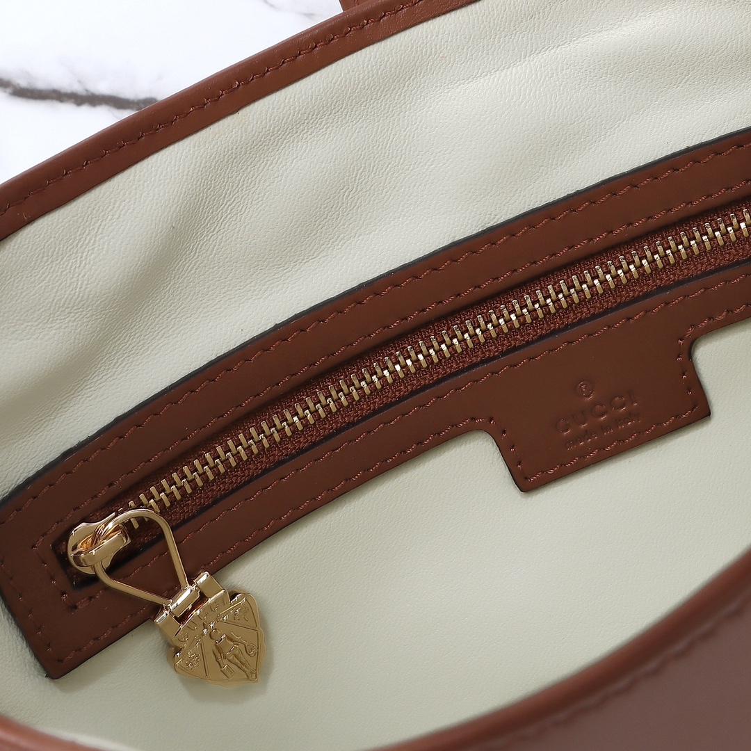 Bagsaaa Gvc*1 Jackie Small Shoulder Bag Brown 782849 Size 27.5x19x4cm